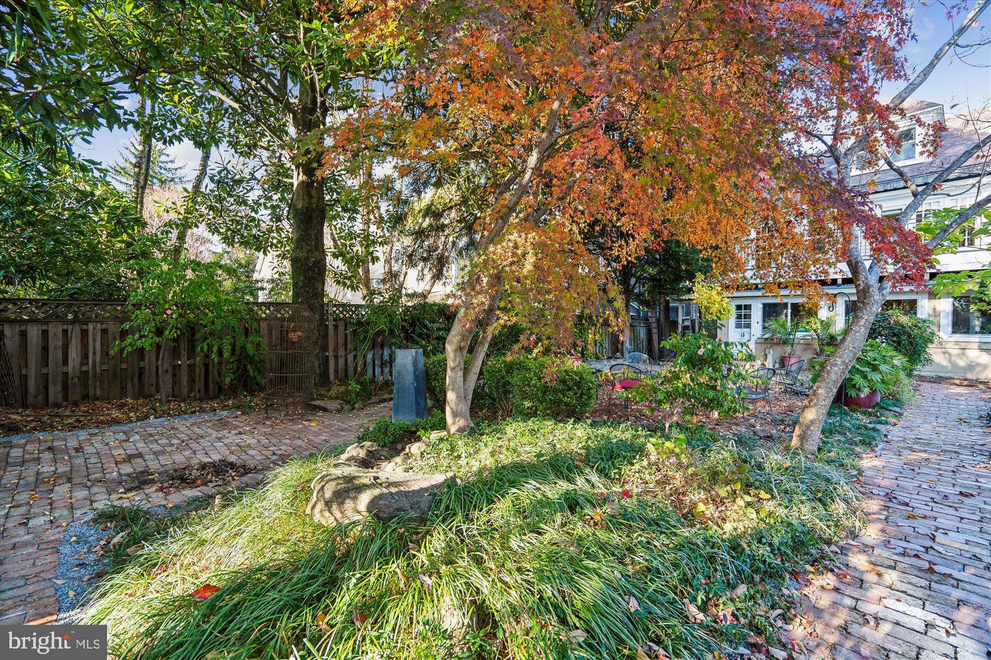 MURRAY HILL - Residential