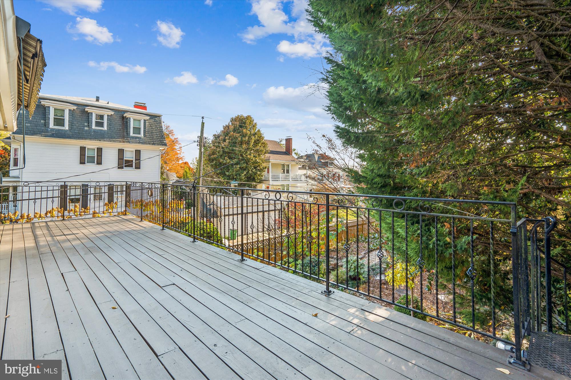 MURRAY HILL - Residential