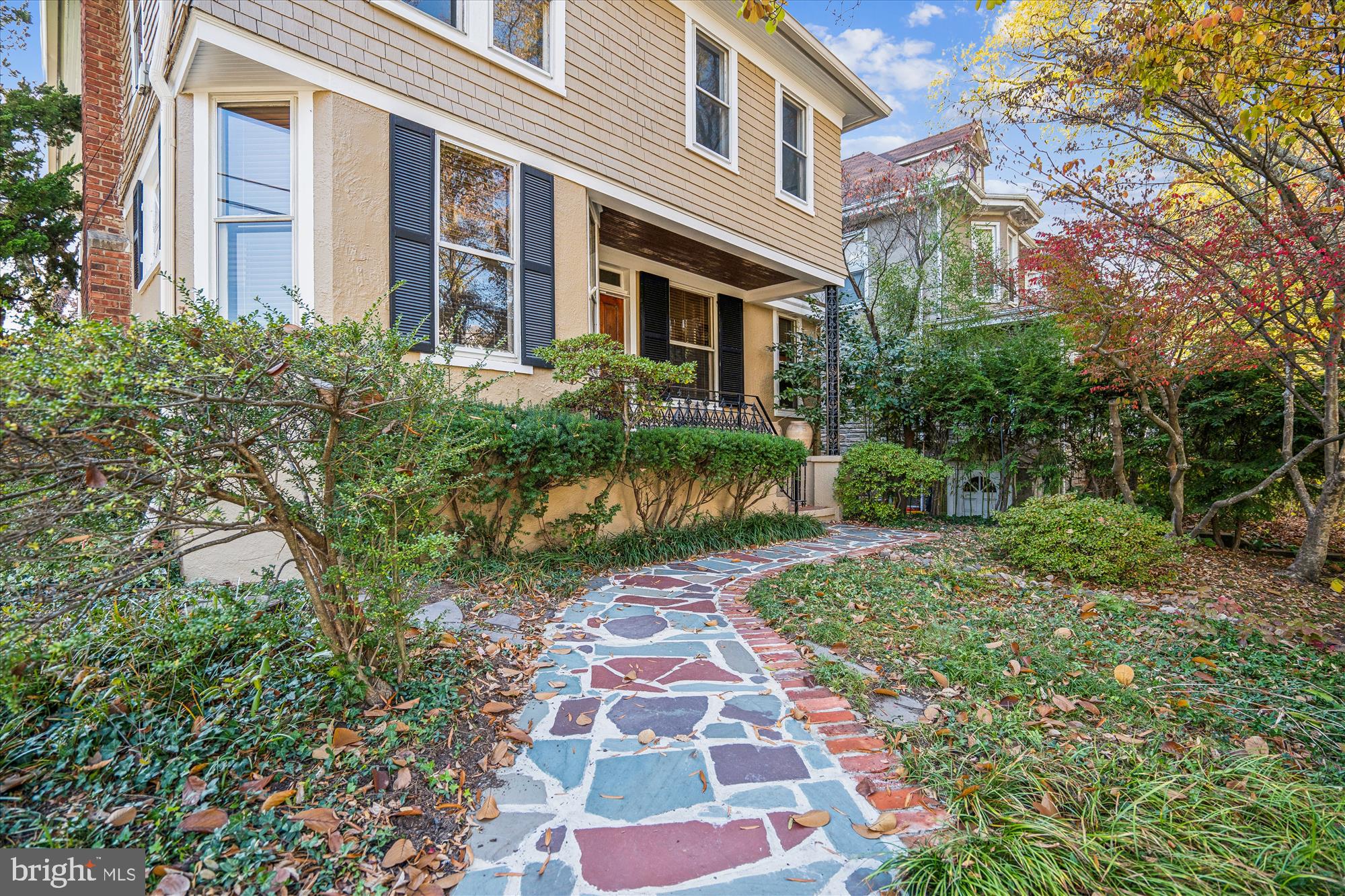 MURRAY HILL - Residential