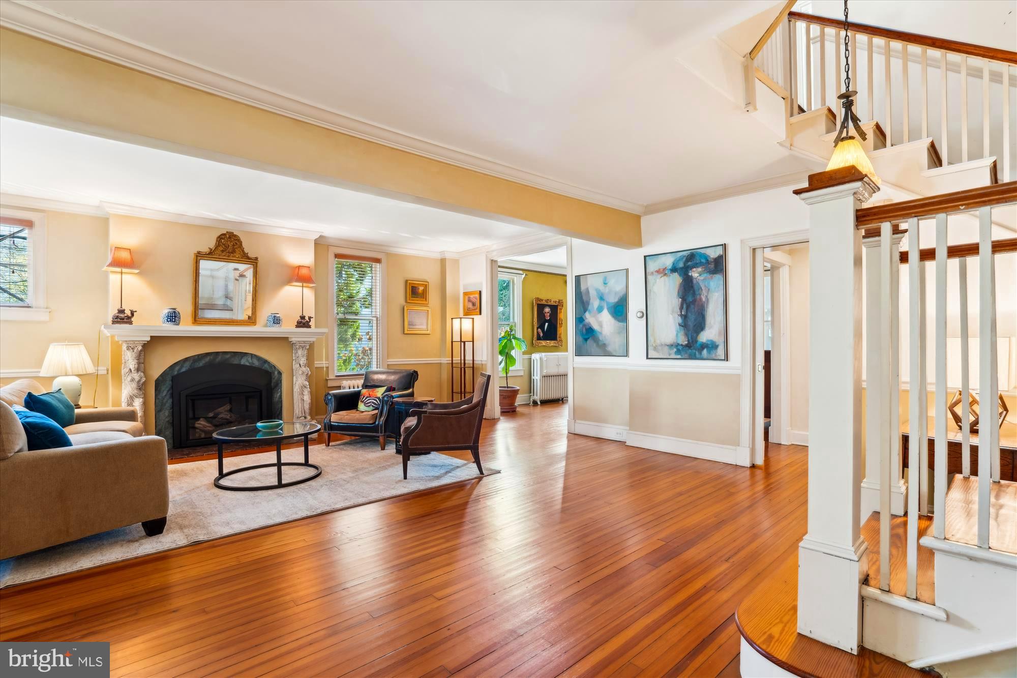 MURRAY HILL - Residential