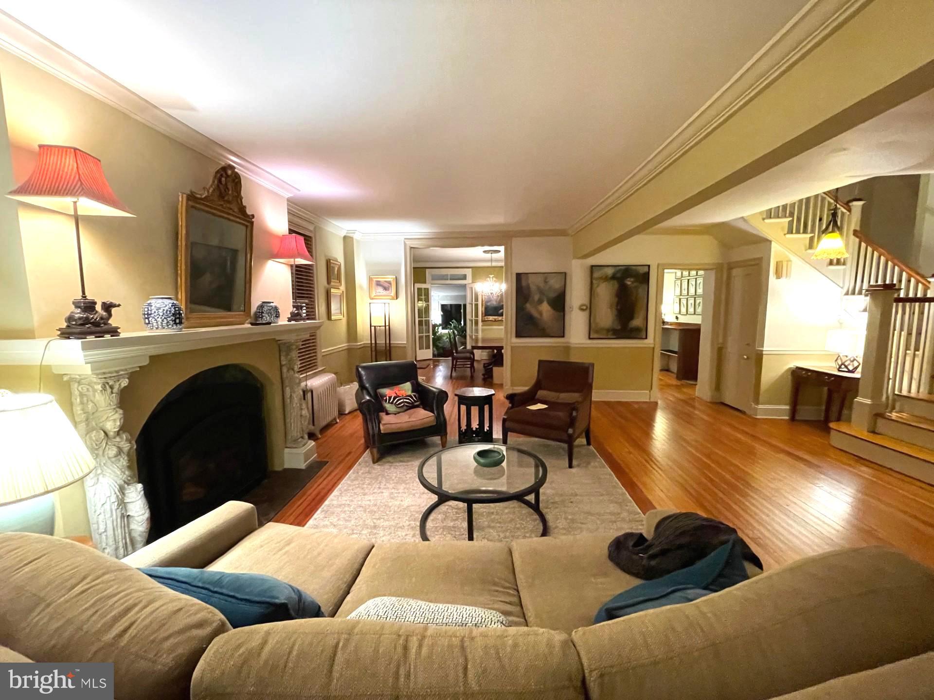 MURRAY HILL - Residential