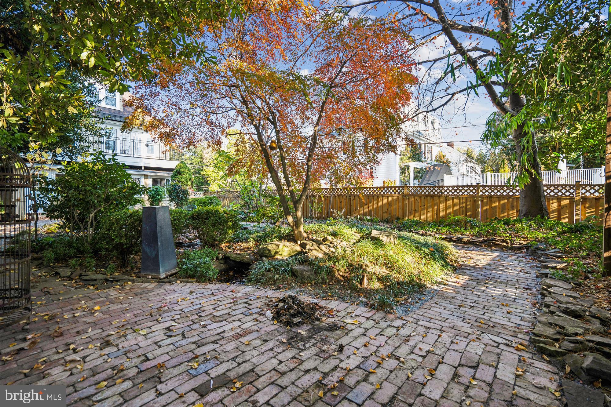 MURRAY HILL - Residential