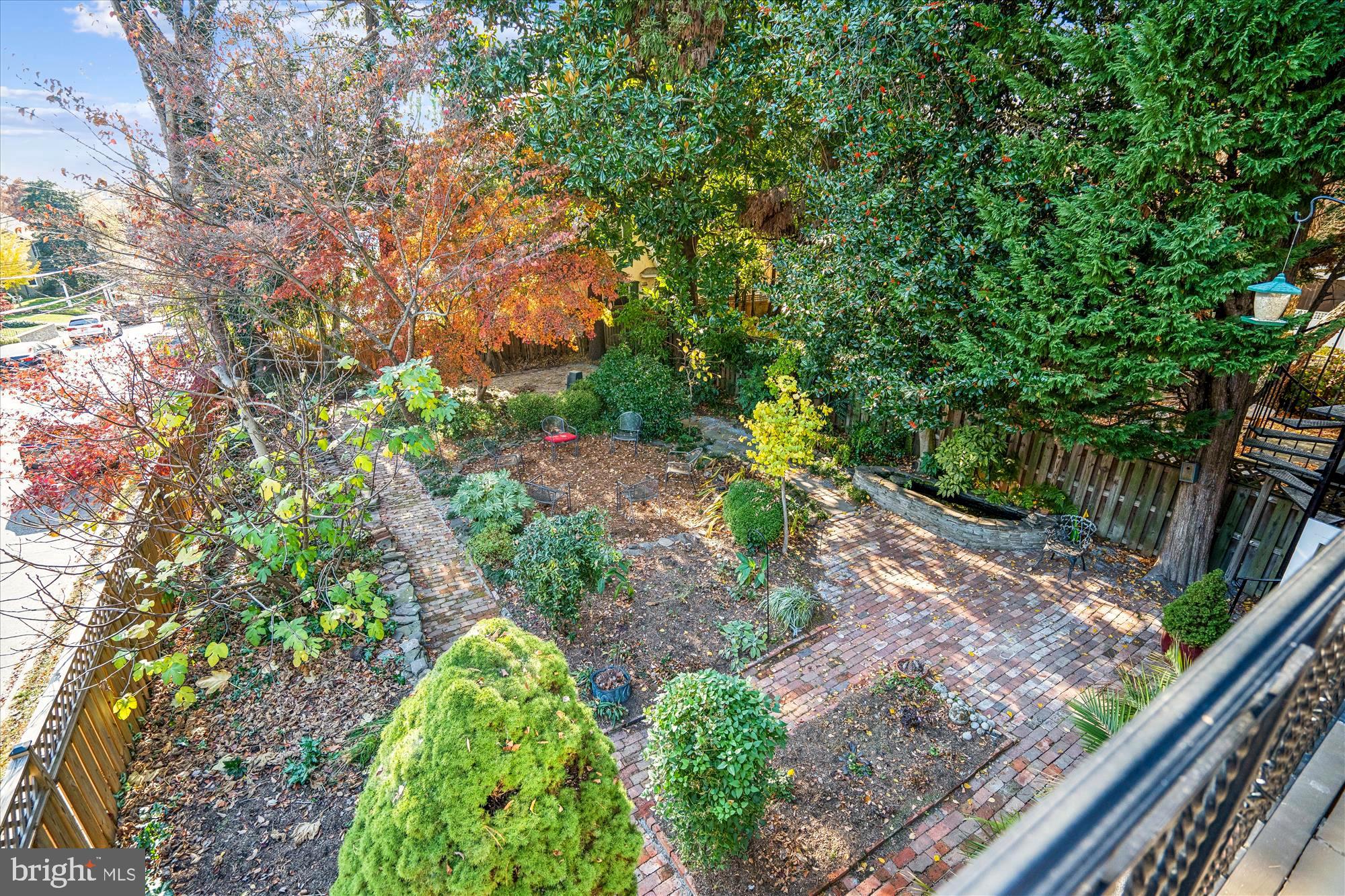 MURRAY HILL - Residential