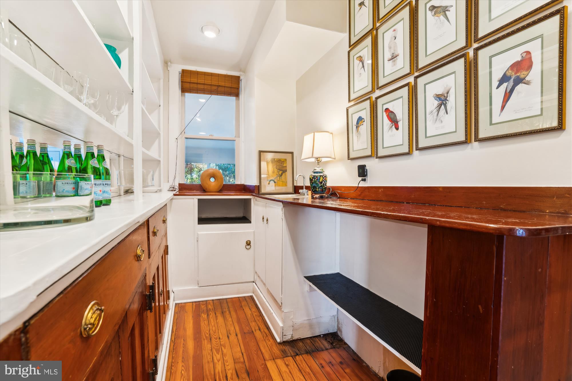 MURRAY HILL - Residential