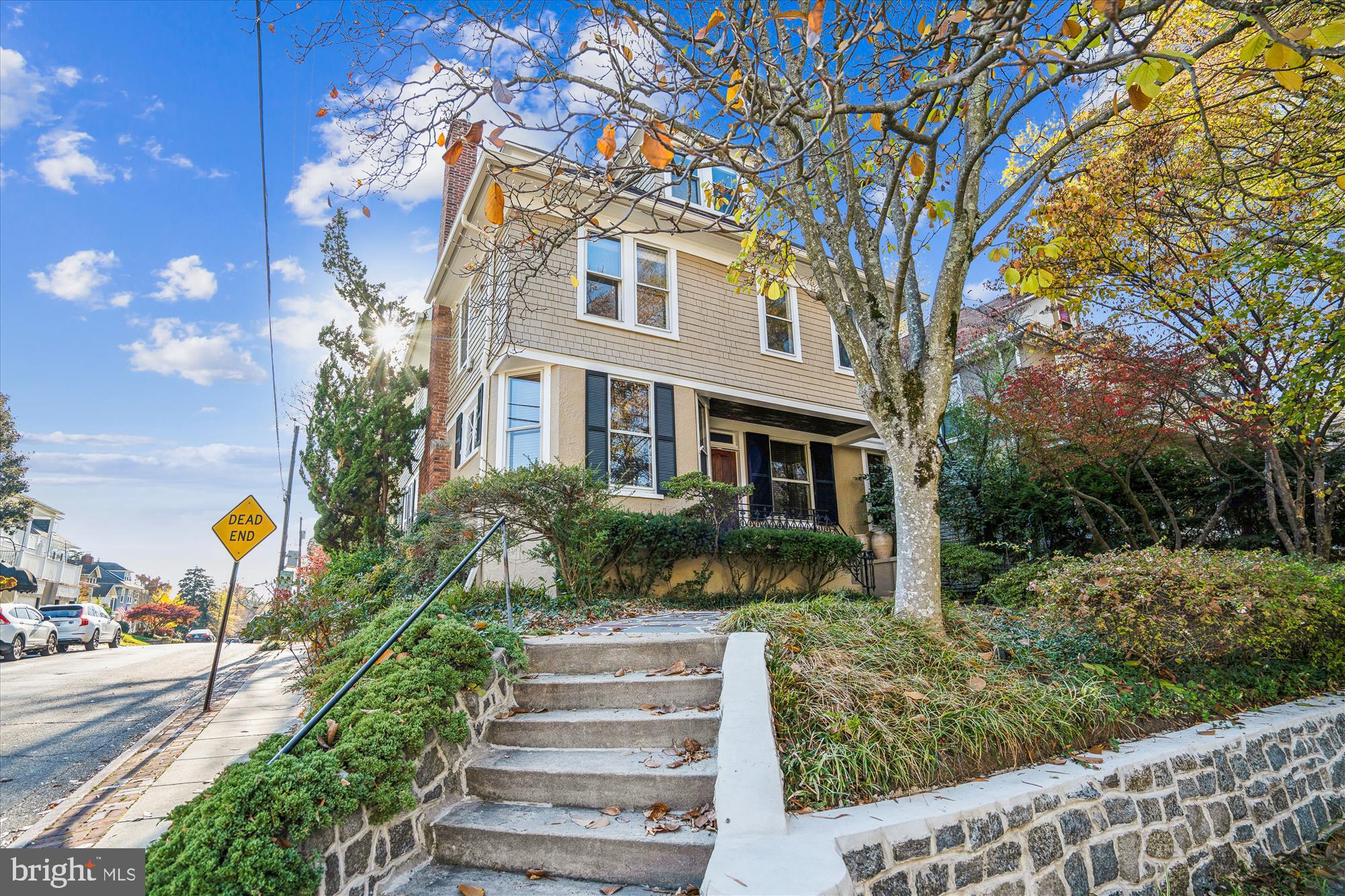 MURRAY HILL - Residential