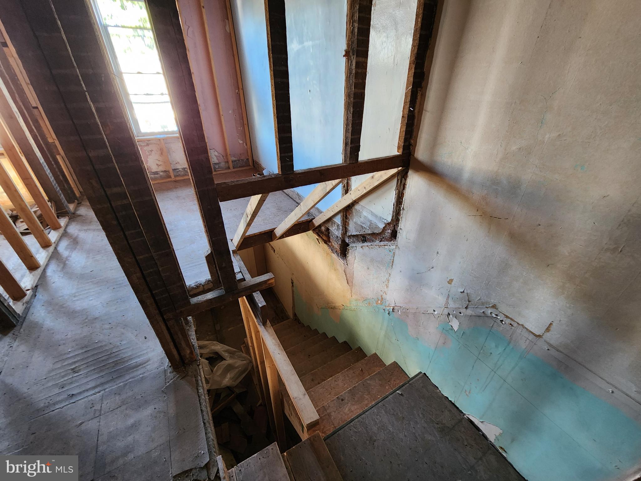 FRANKLINTOWN ROAD - Residential