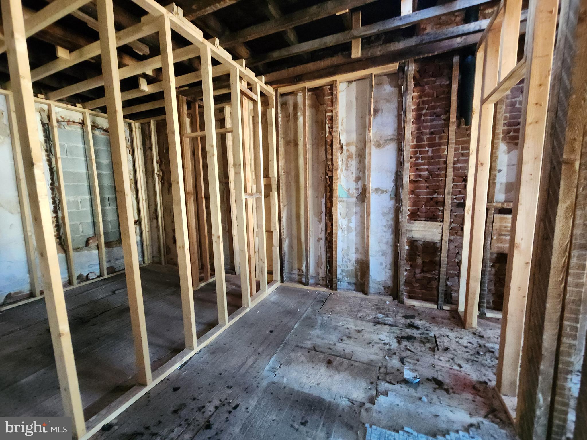 FRANKLINTOWN ROAD - Residential