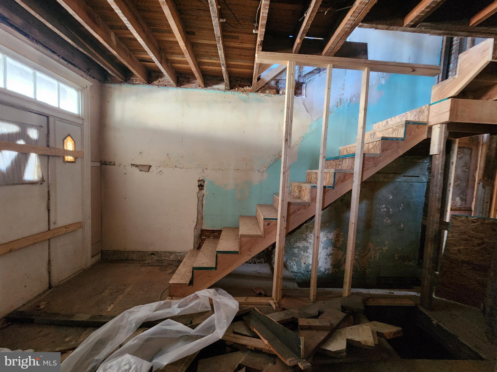 FRANKLINTOWN ROAD - Residential