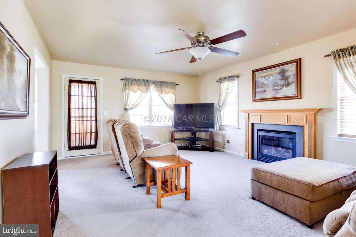 EAST FIELD - Residential