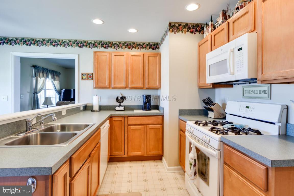 EAST FIELD - Residential