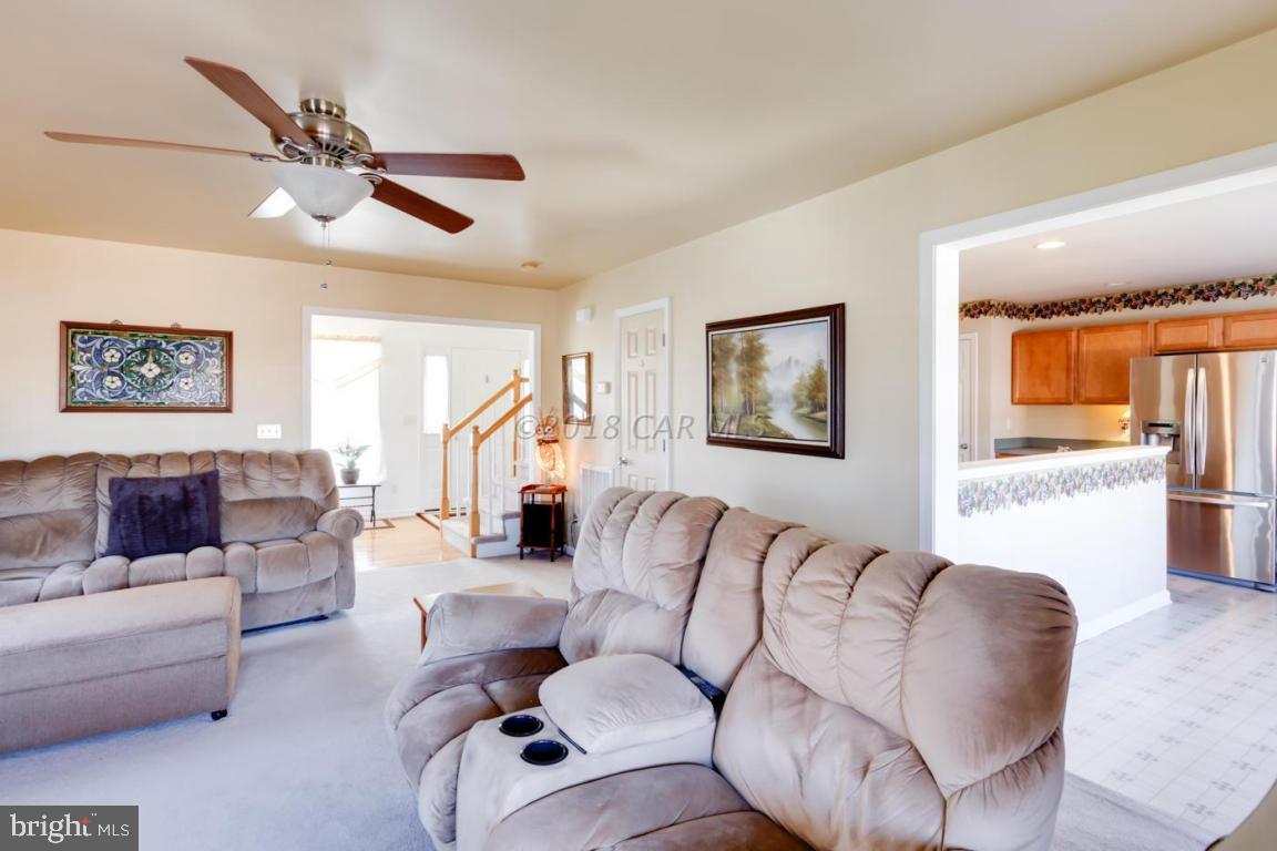 EAST FIELD - Residential