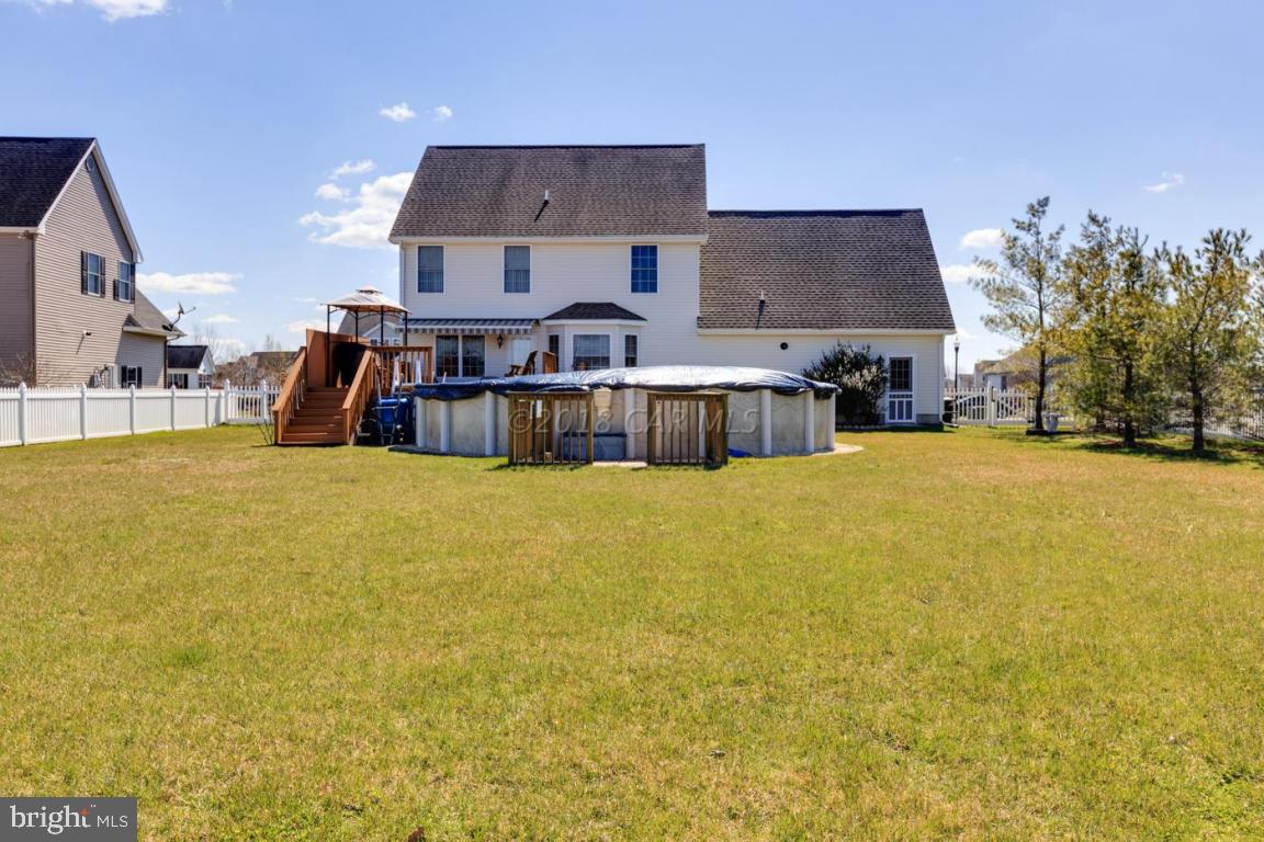 EAST FIELD - Residential