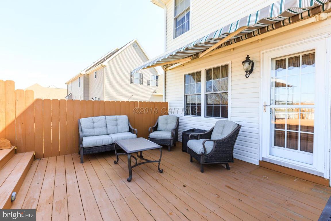 EAST FIELD - Residential