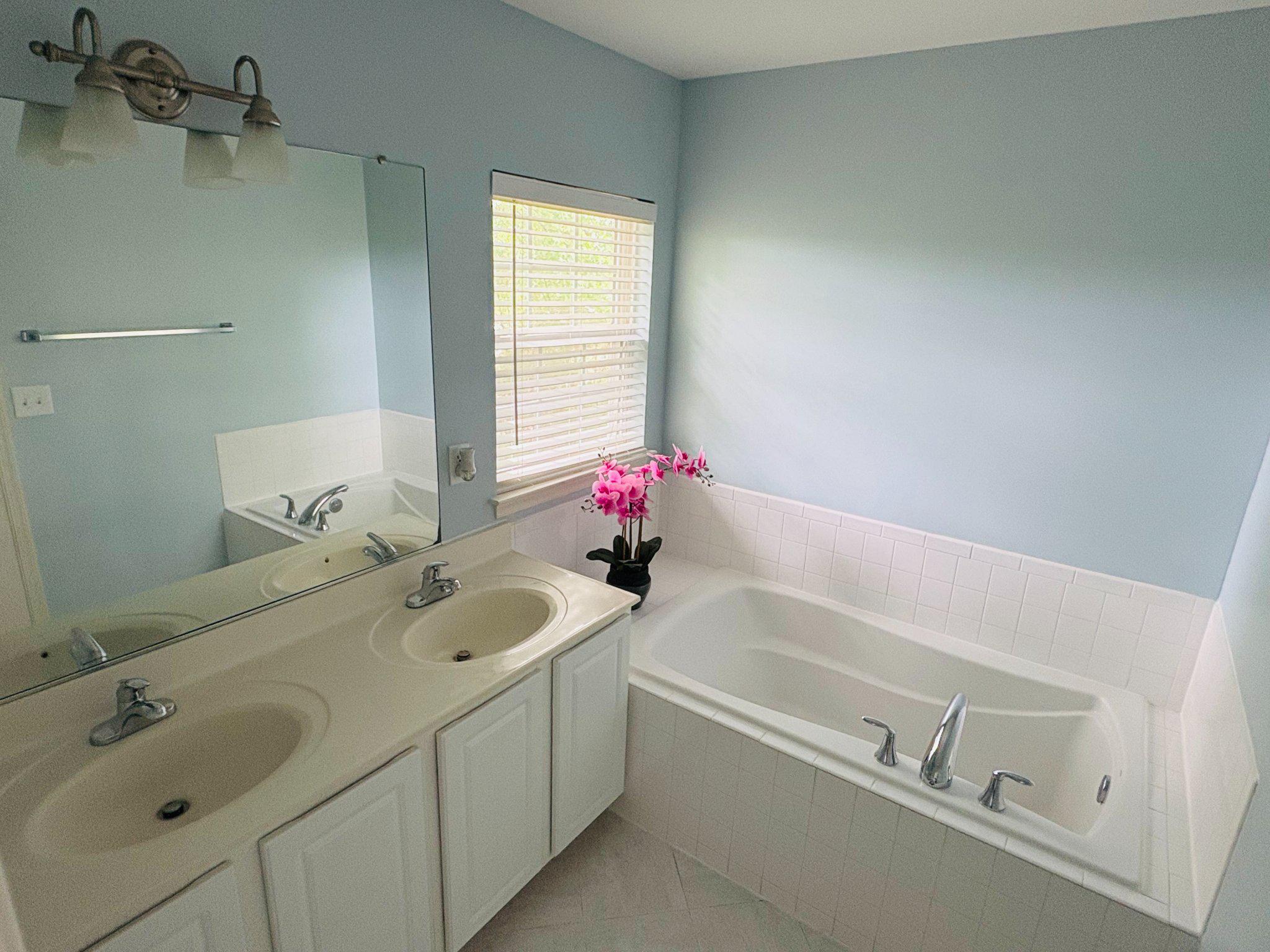 SOUTHBRIDGE - Residential