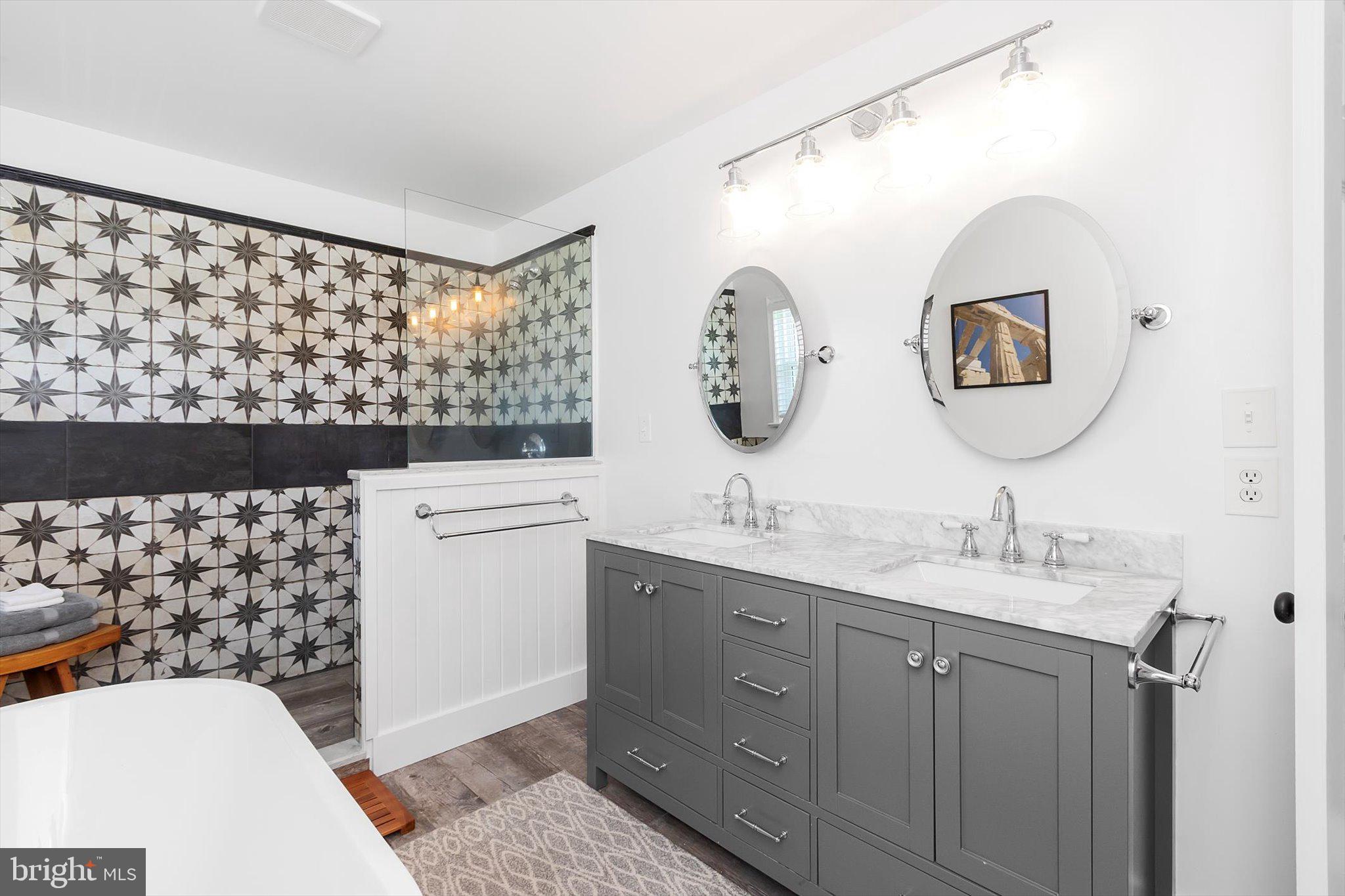 CLOVERDALE HEIGHTS - Residential