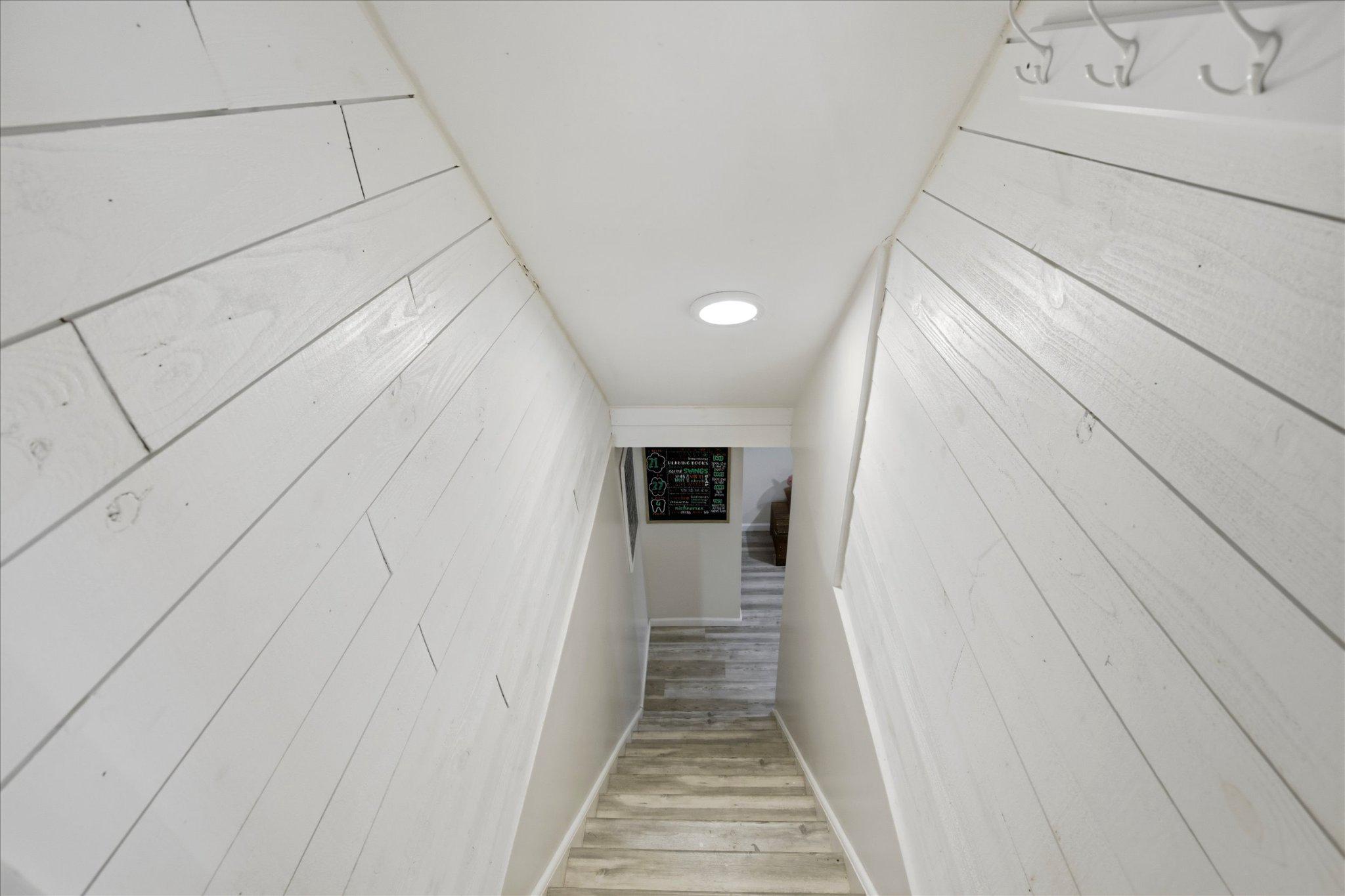 WILLOW MANOR - Residential