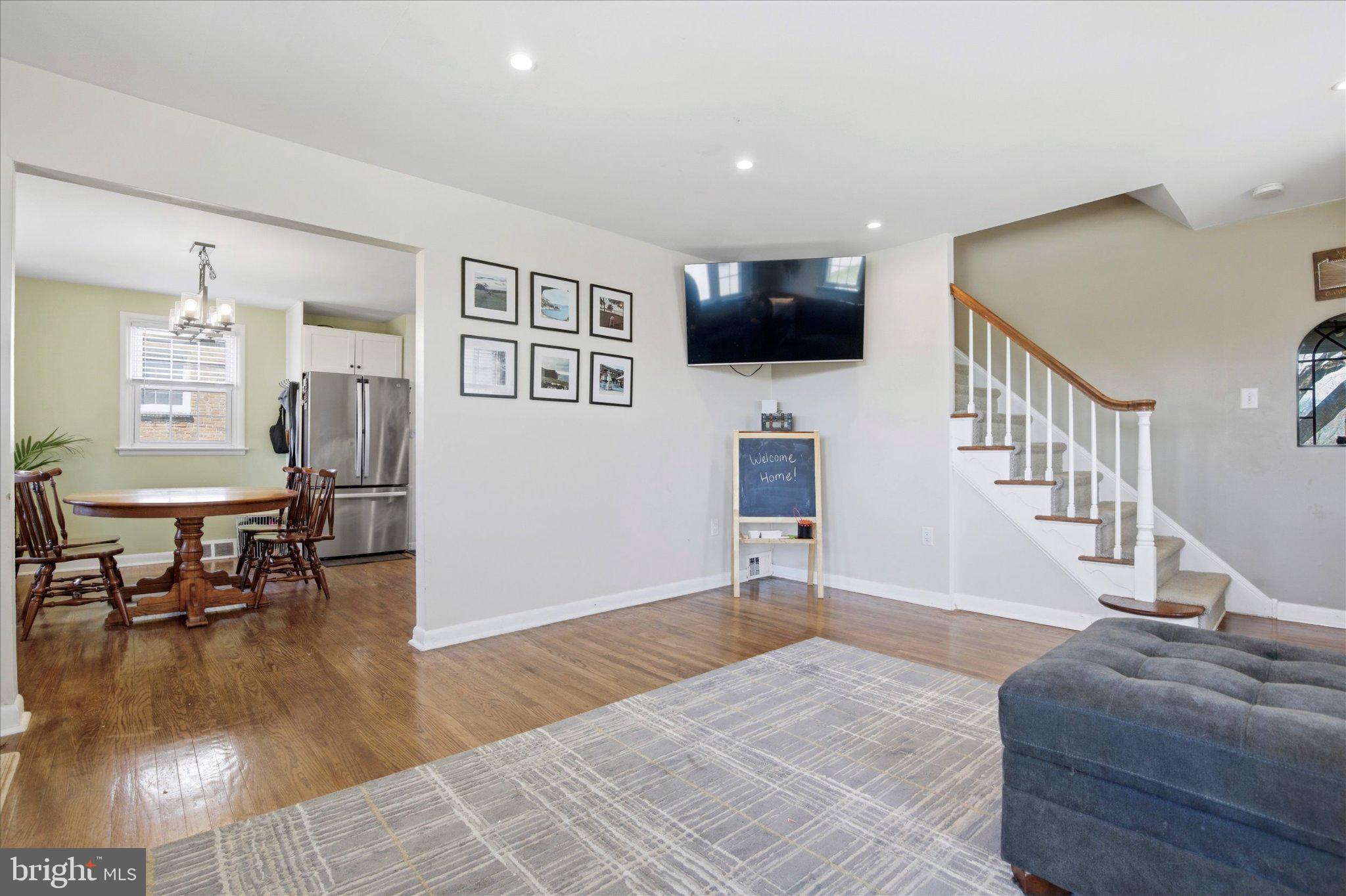 WILLOW MANOR - Residential