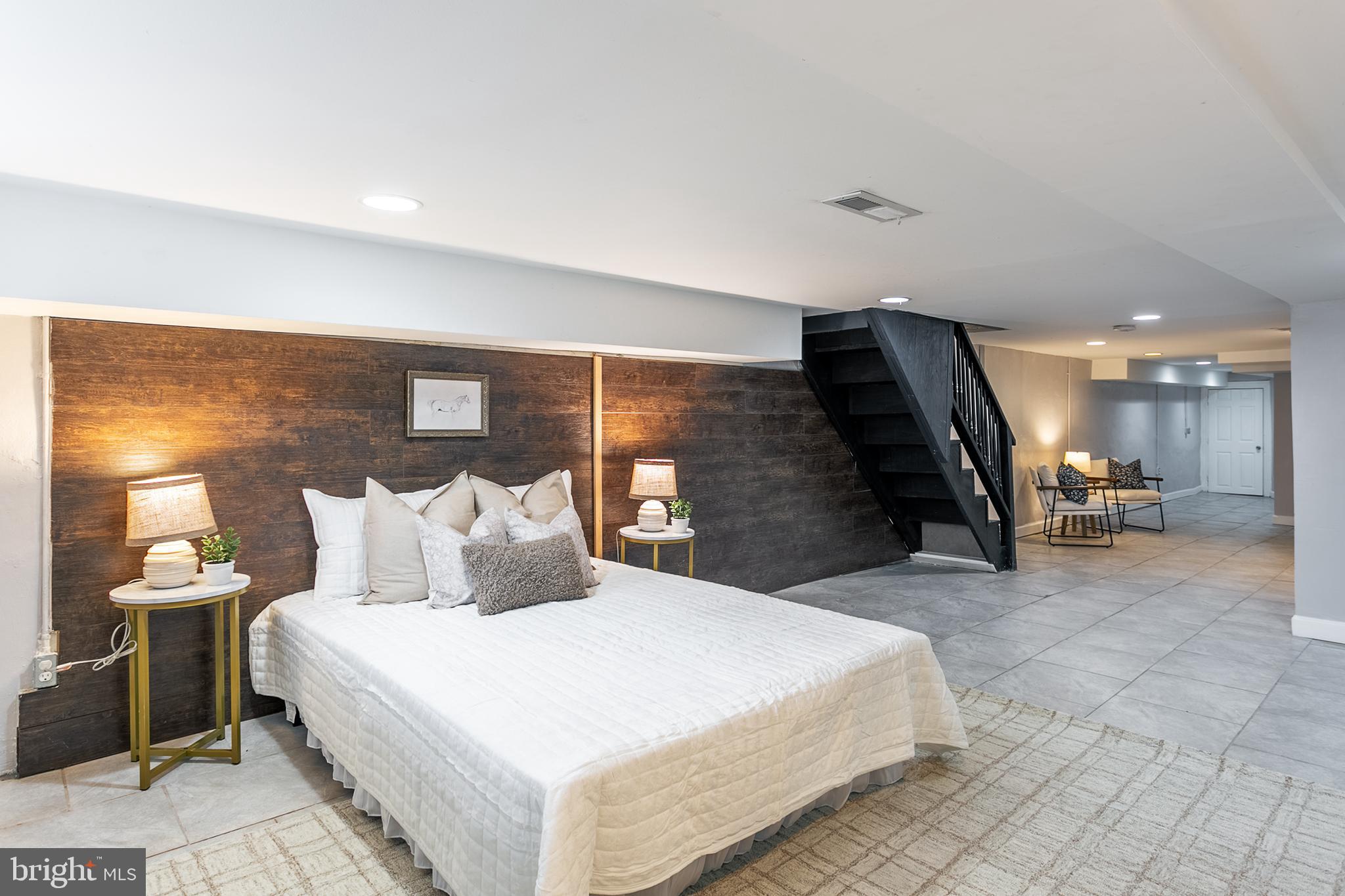 HIGHLANDTOWN - Residential