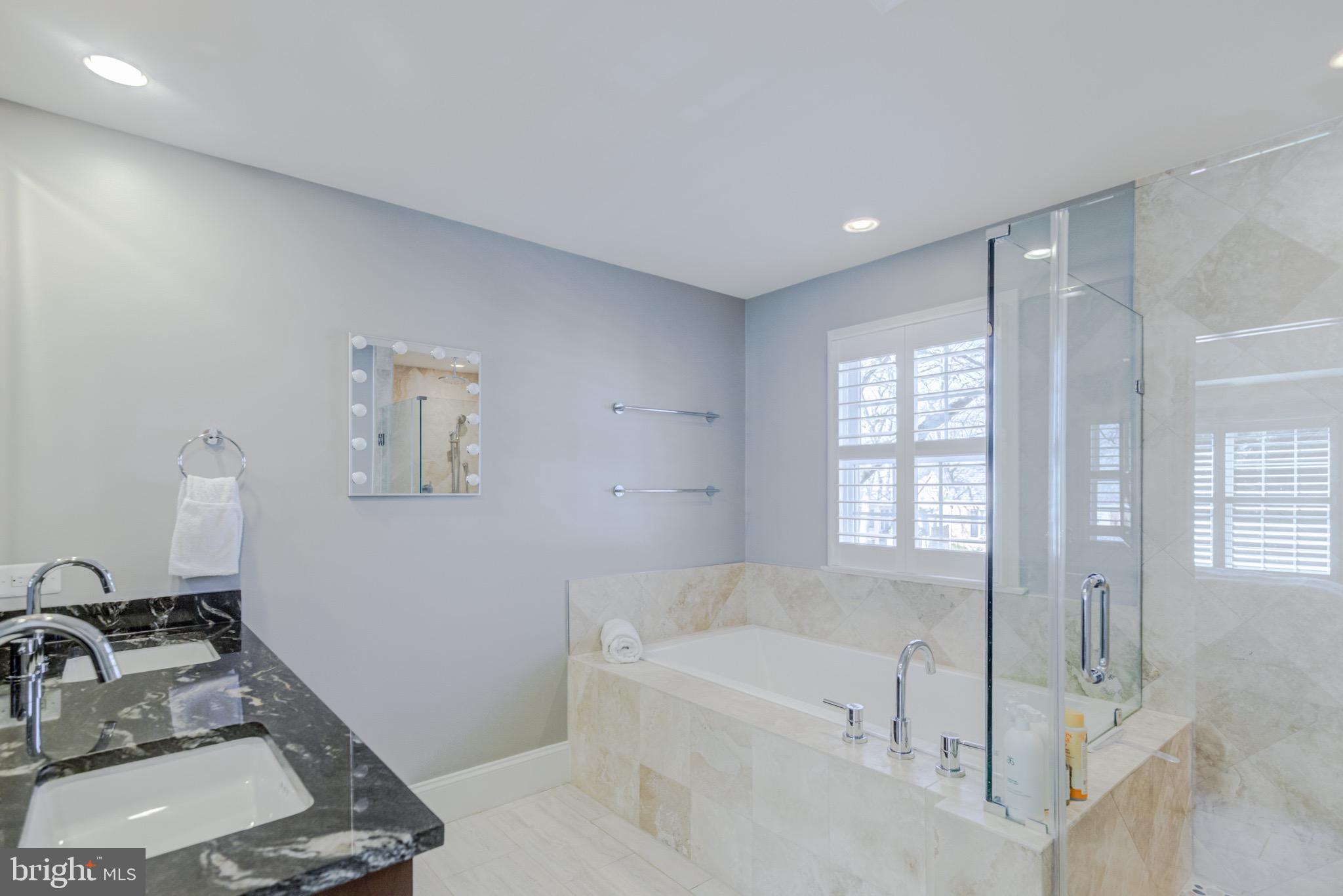 ROSEMONT - Residential