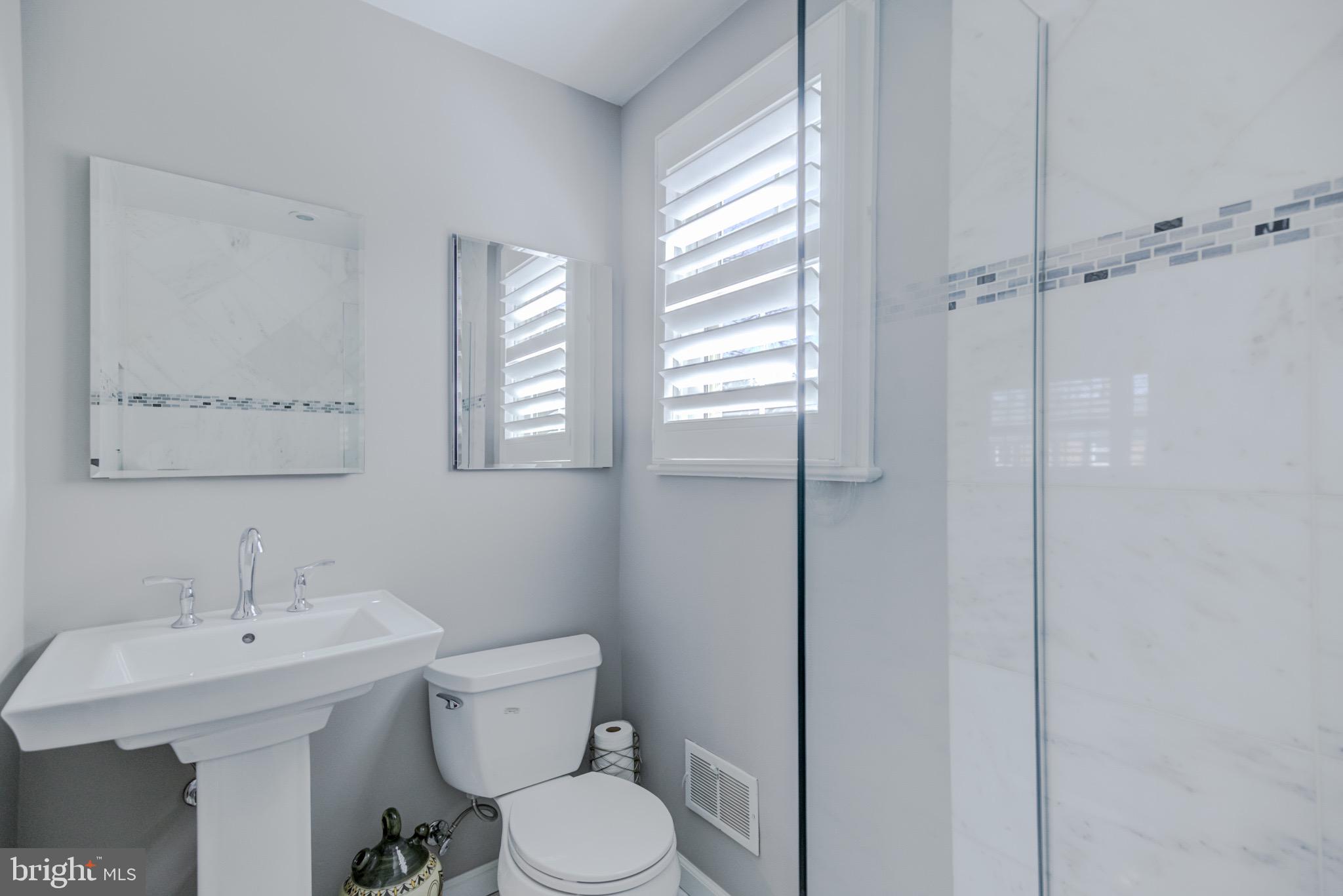 ROSEMONT - Residential