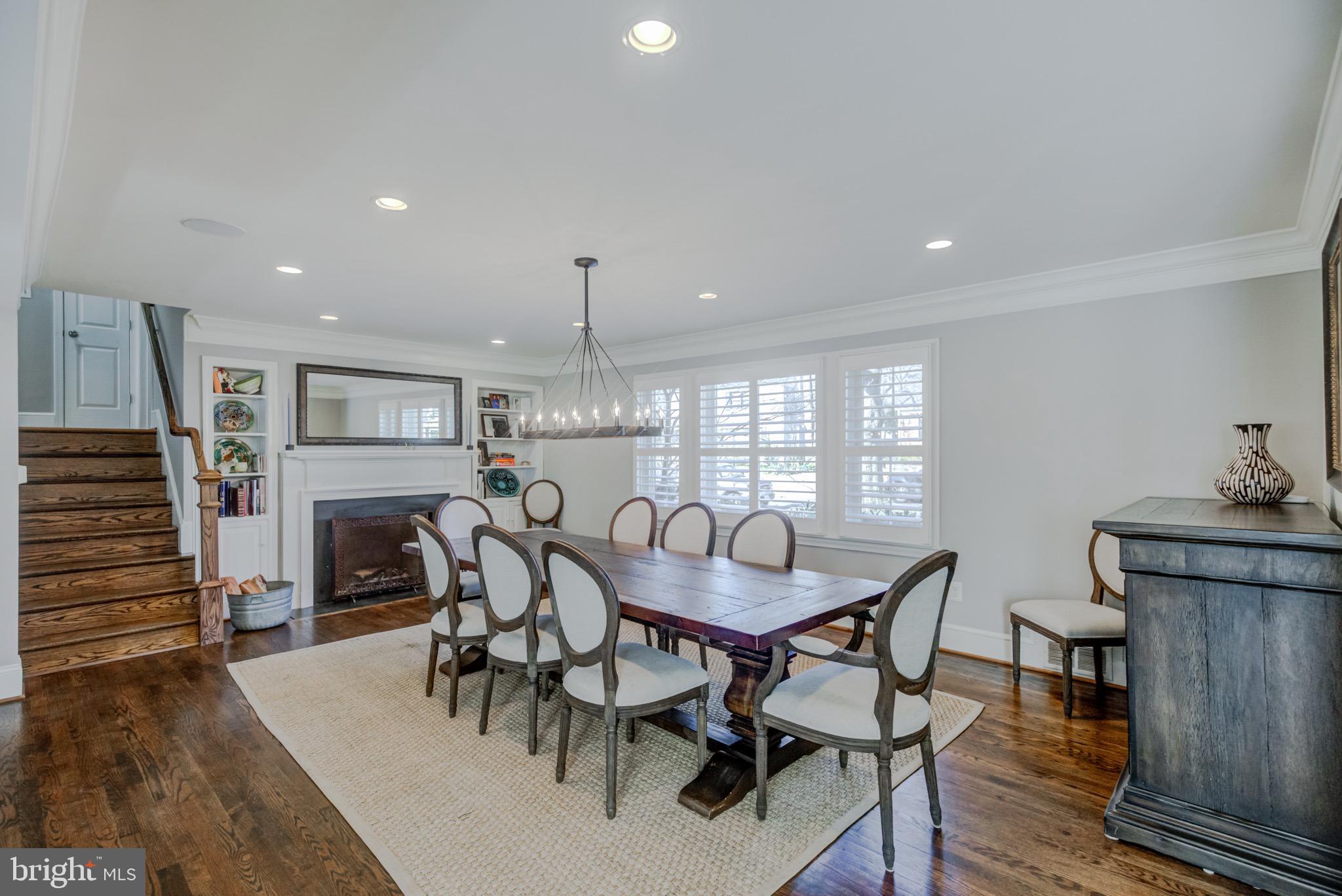 ROSEMONT - Residential