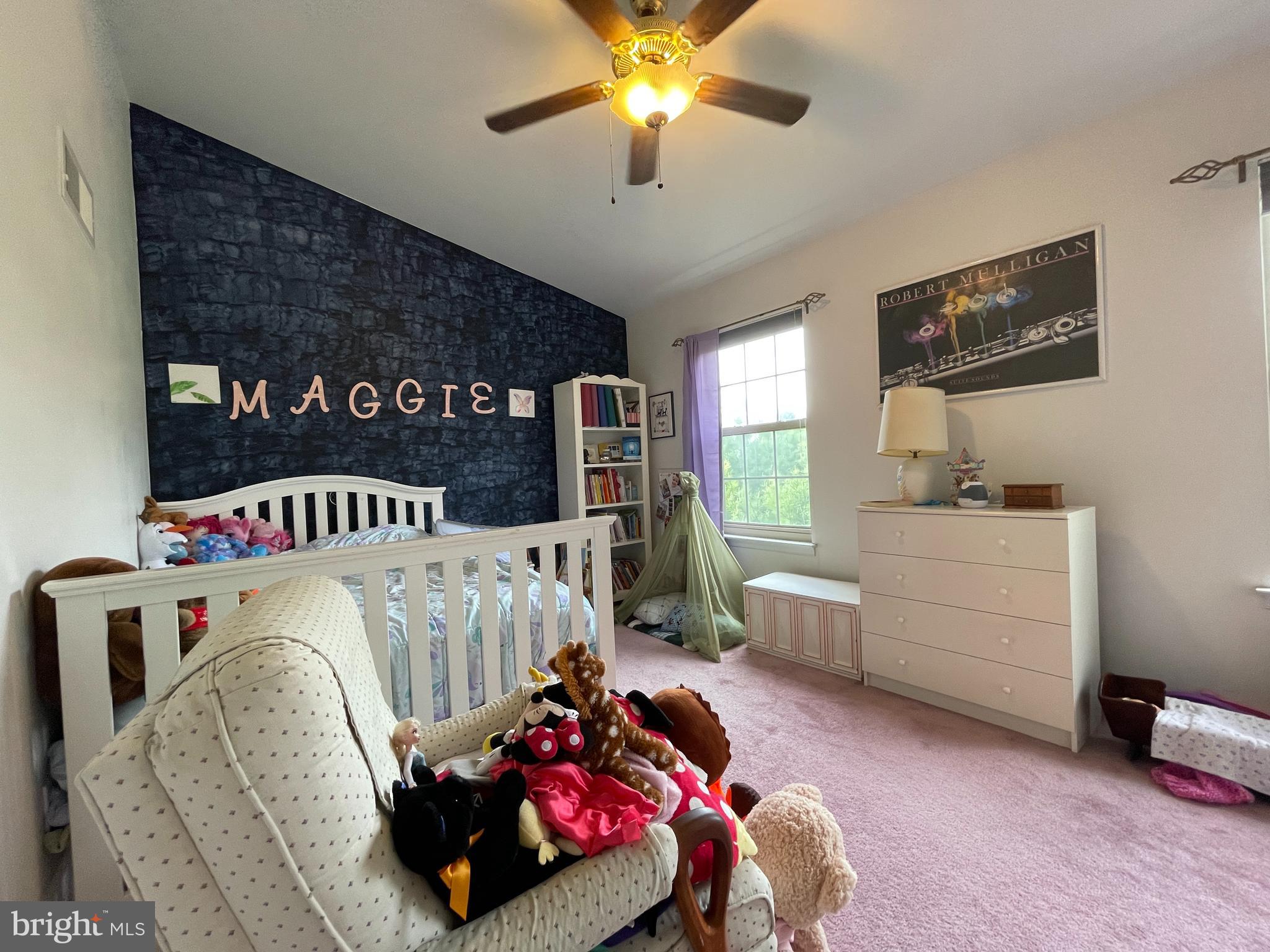 COUNTRY CLUB COMMONS - Residential