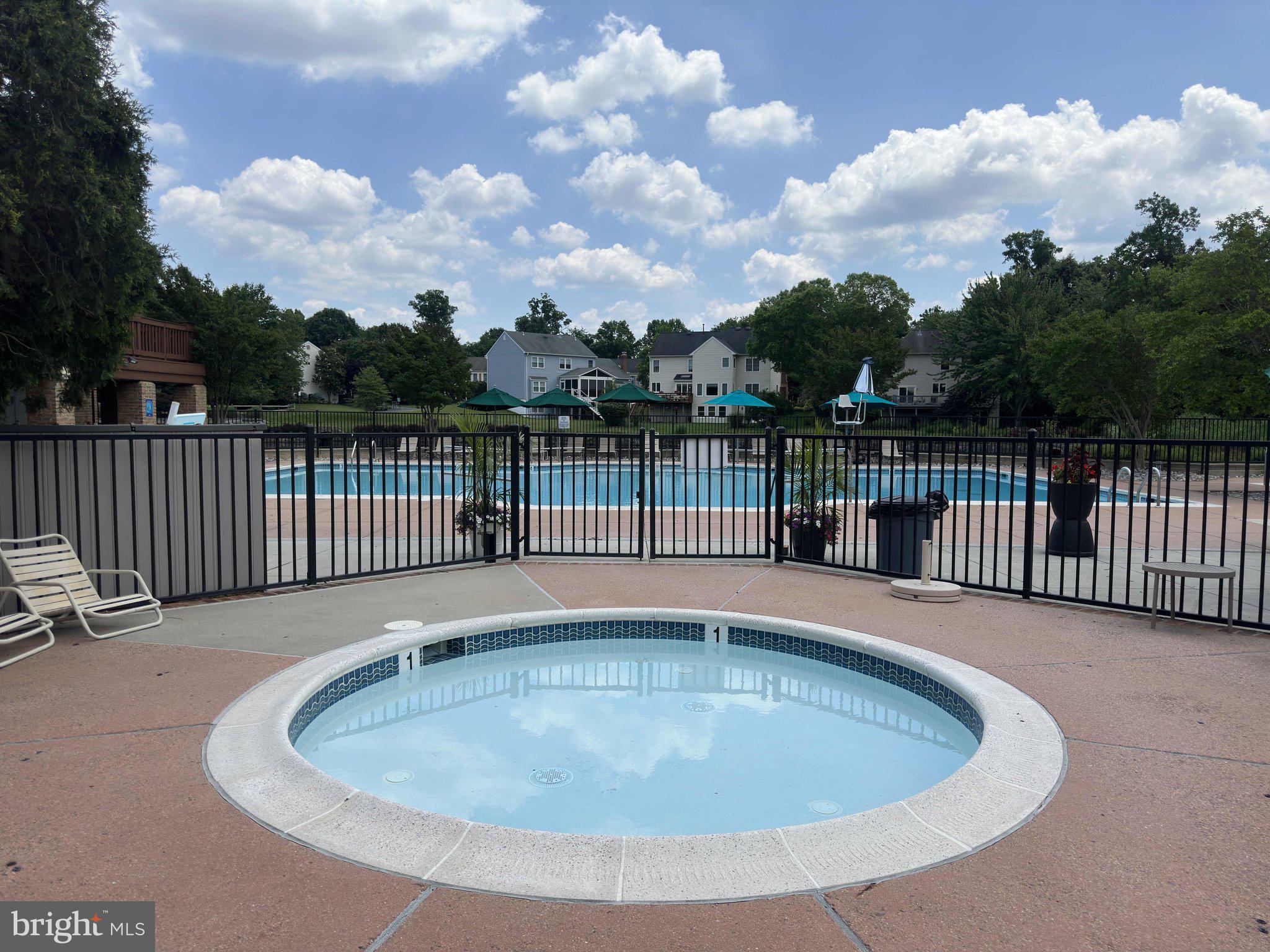 CENTURY OAK - Residential