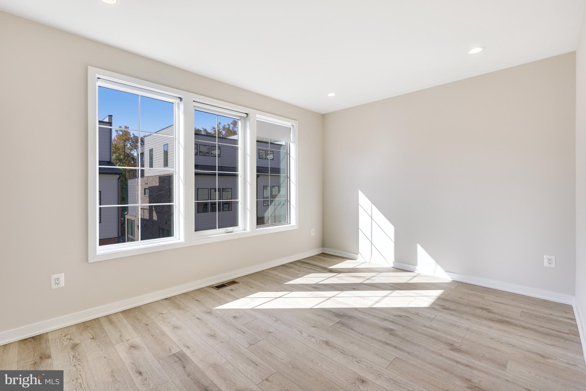 VALLEY PARK - Residential