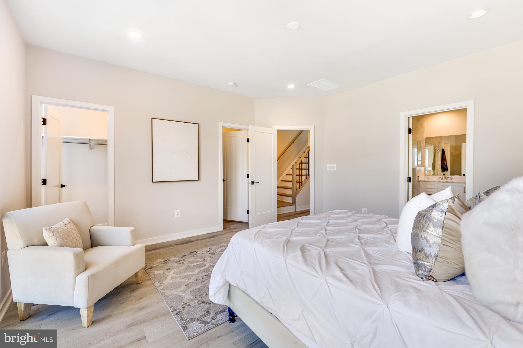 VALLEY PARK - Residential