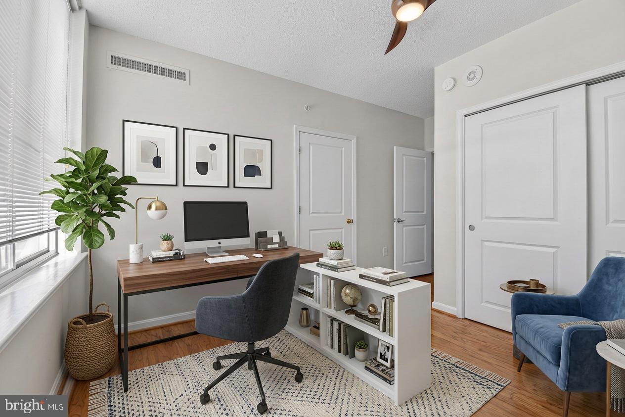 CRESCENT - Residential