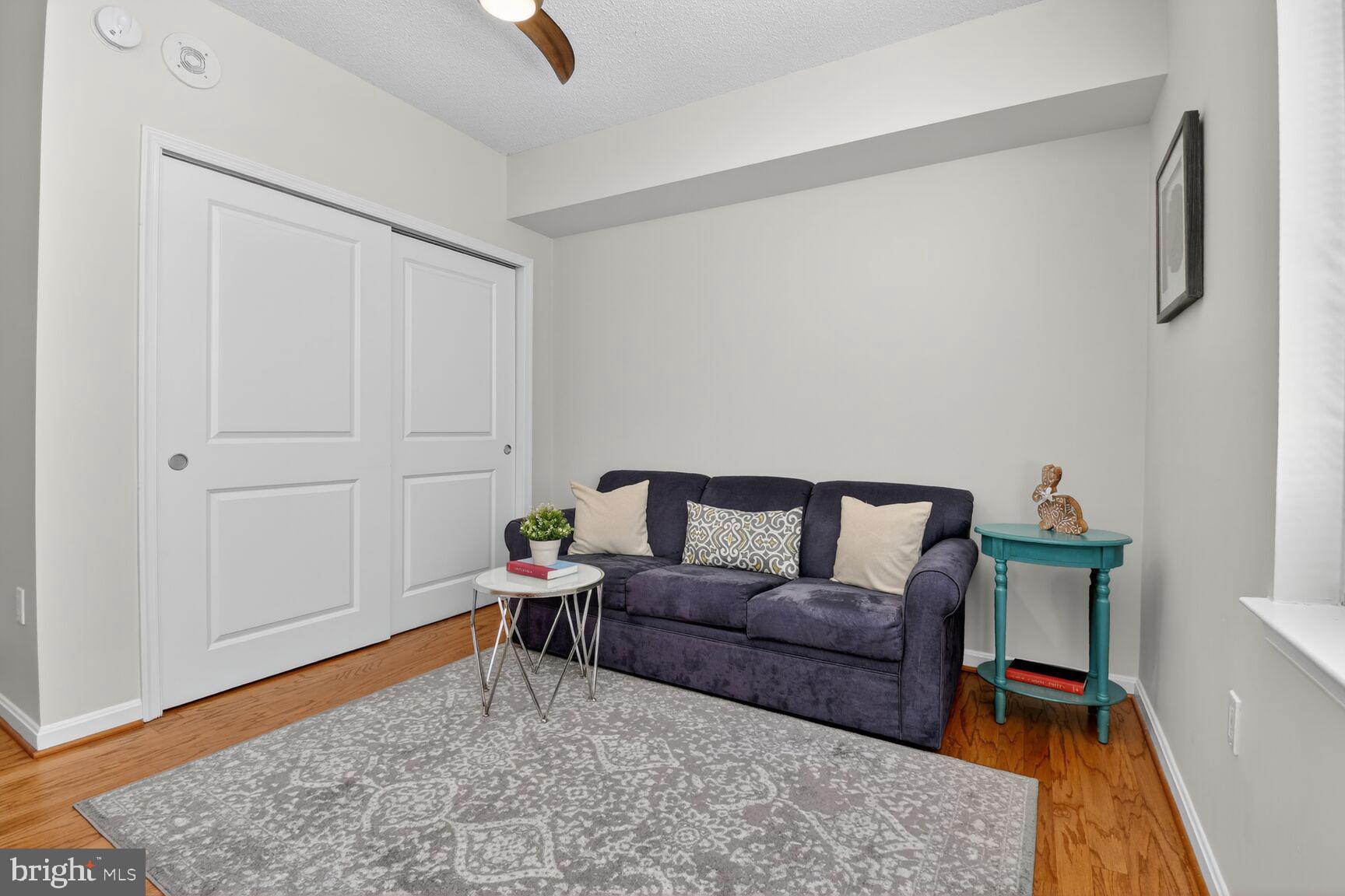 CRESCENT - Residential