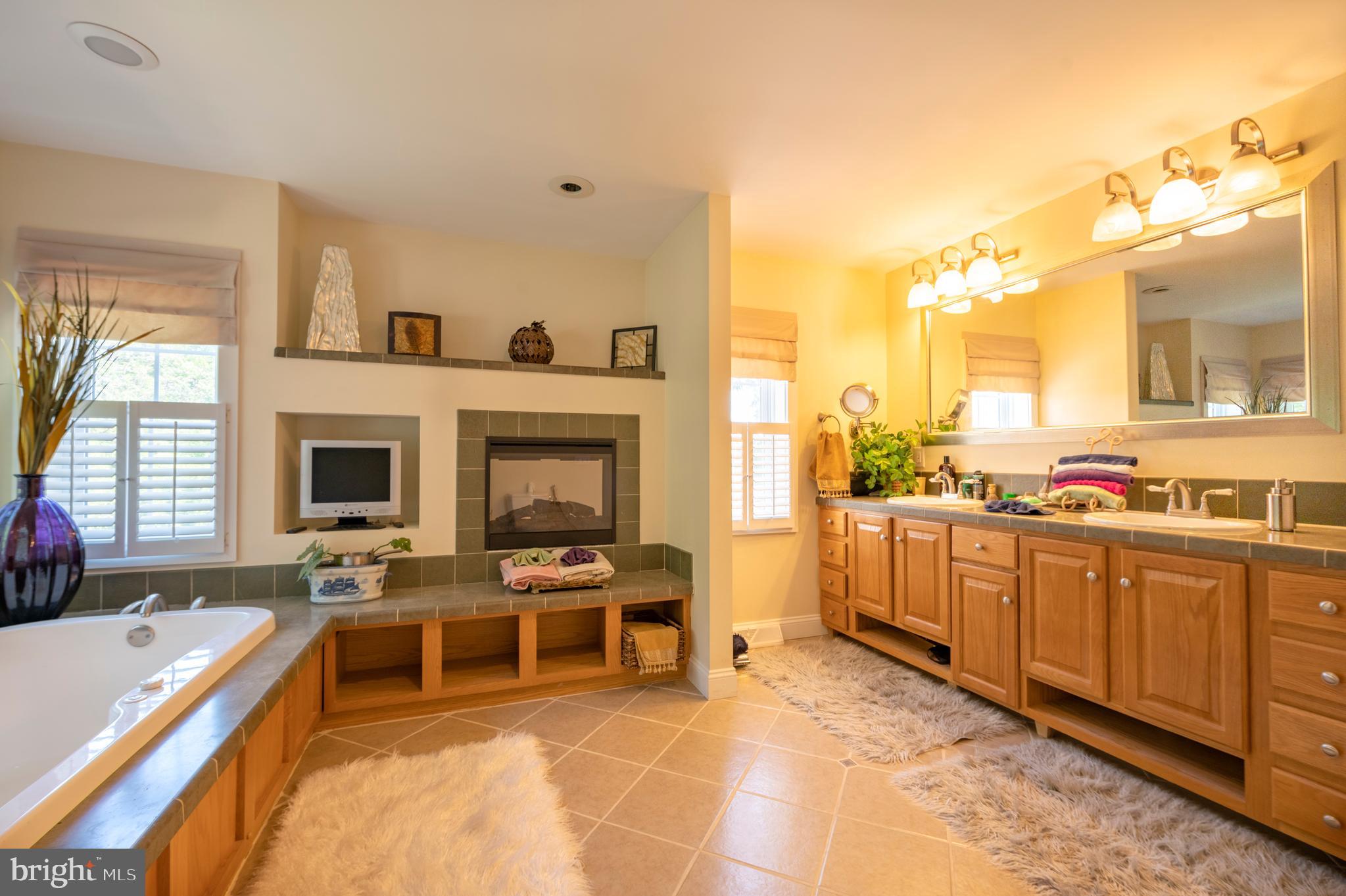 KING OF PRUSSIA - Residential
