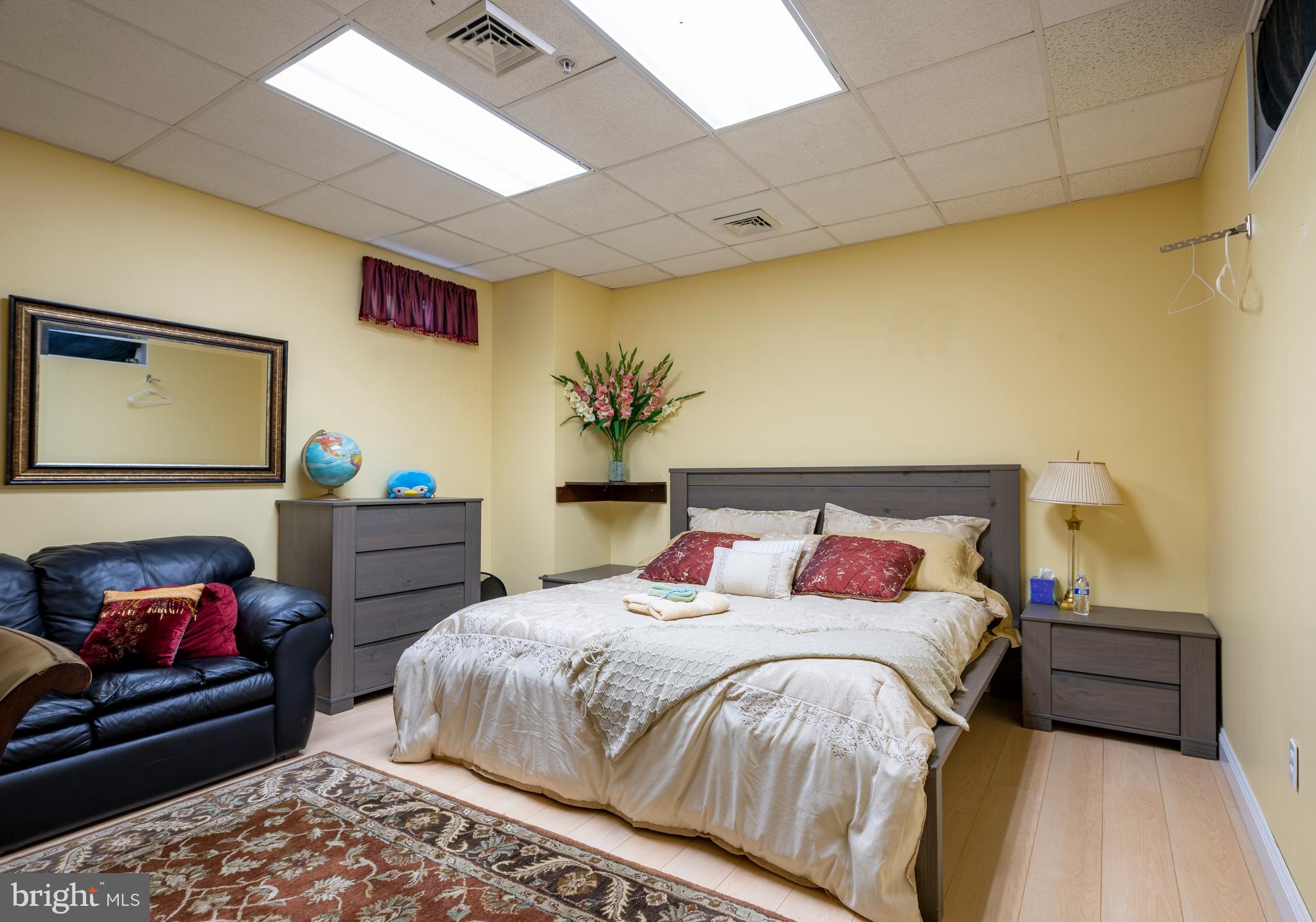 KING OF PRUSSIA - Residential