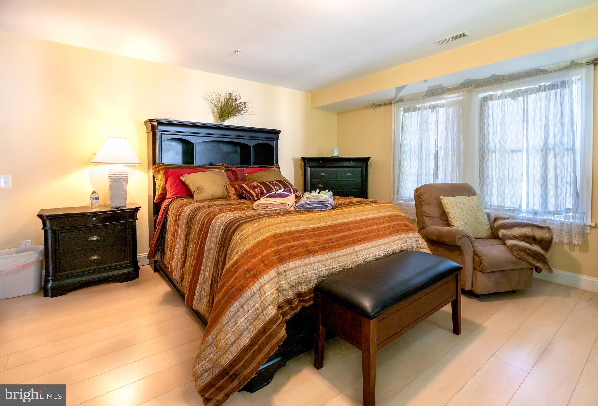 KING OF PRUSSIA - Residential