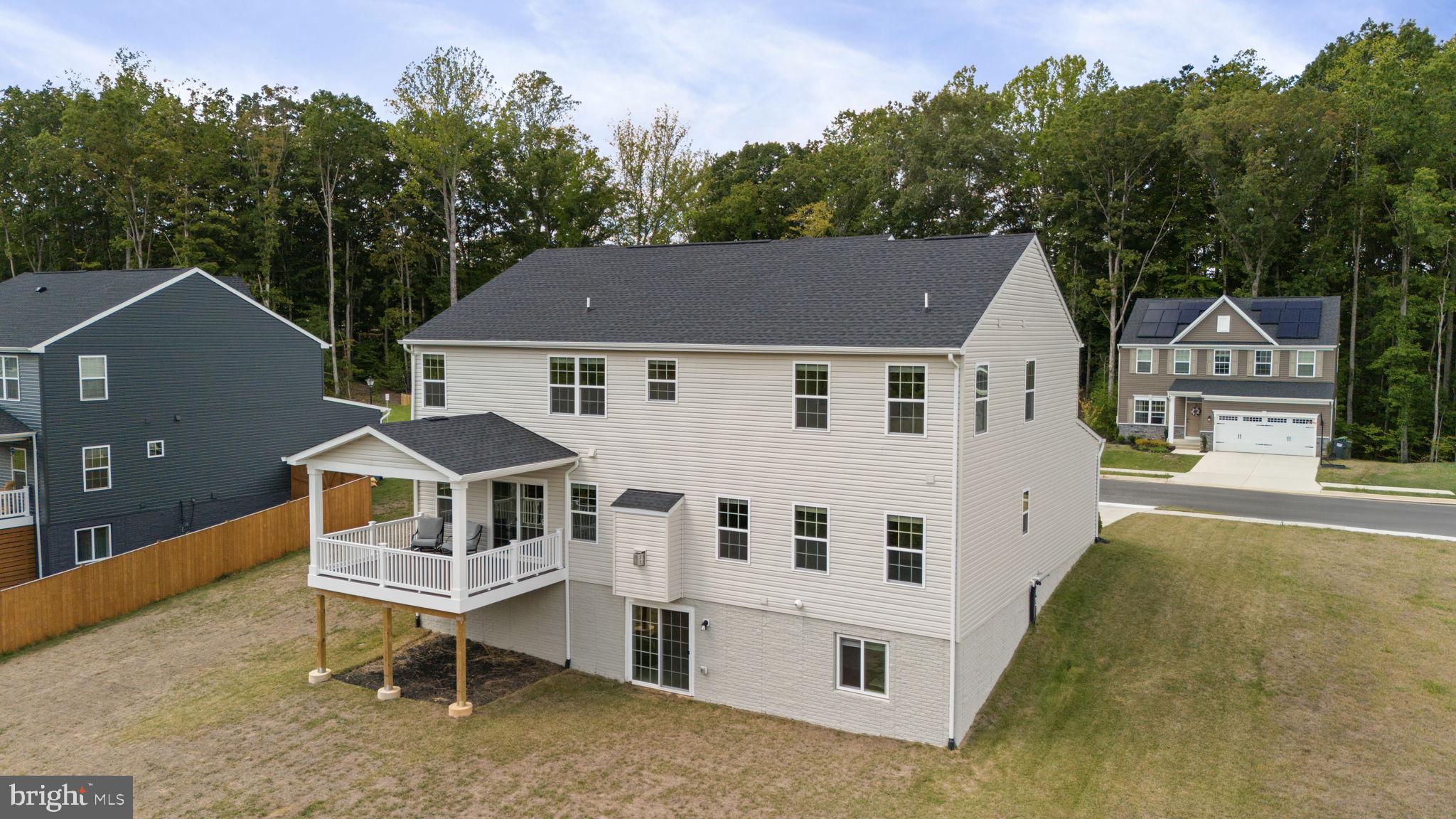 WOODBERRY MANOR - Residential