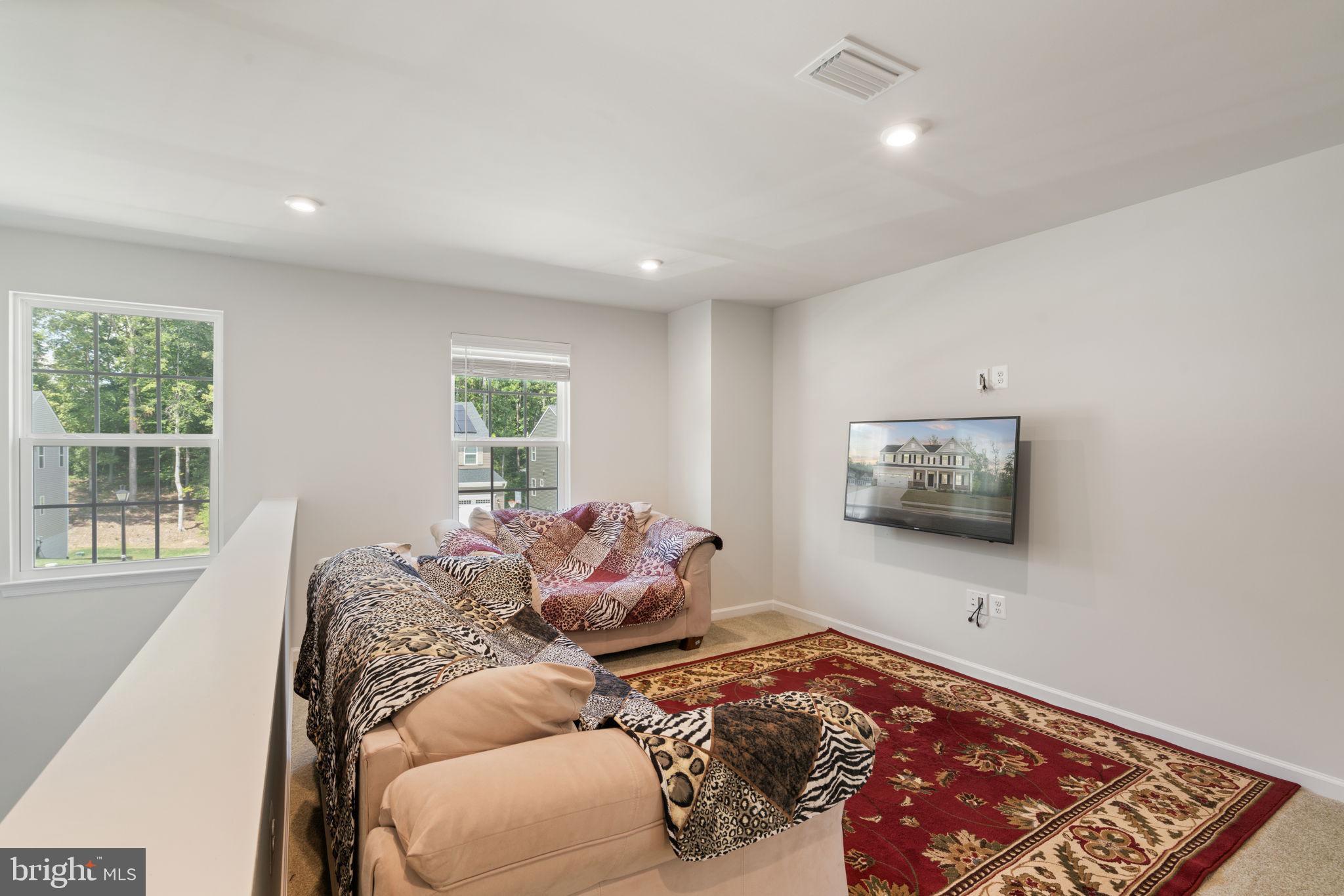 WOODBERRY MANOR - Residential