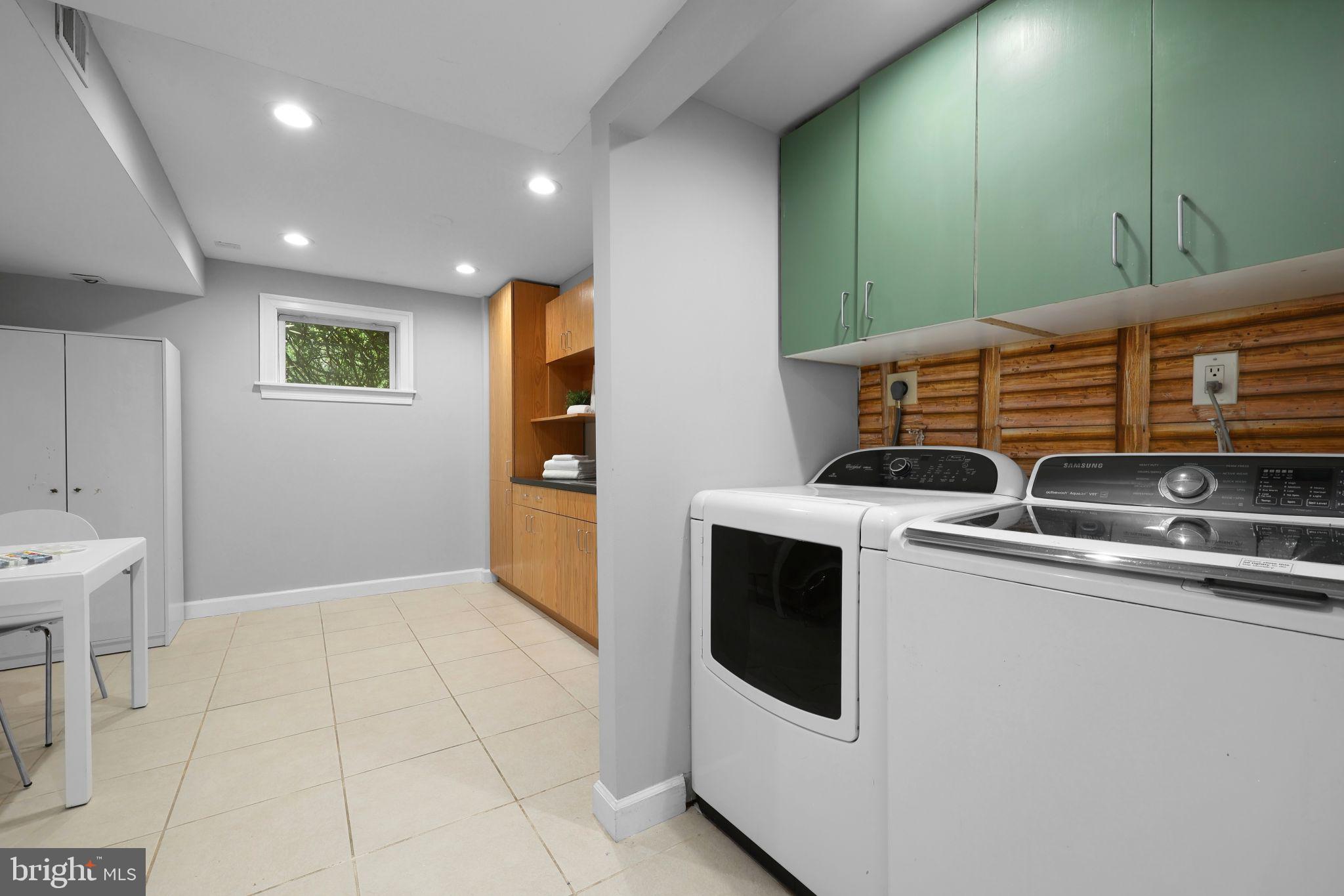 LAKE RIDGE - MOHICAN - Residential