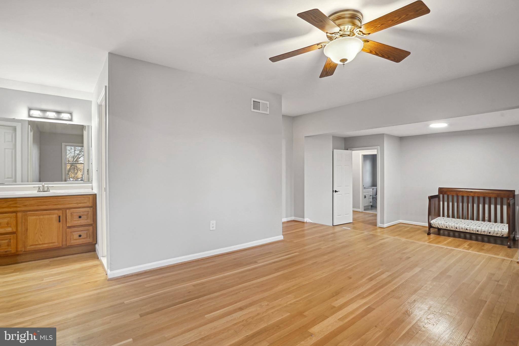 CHAPEL HILL - Residential