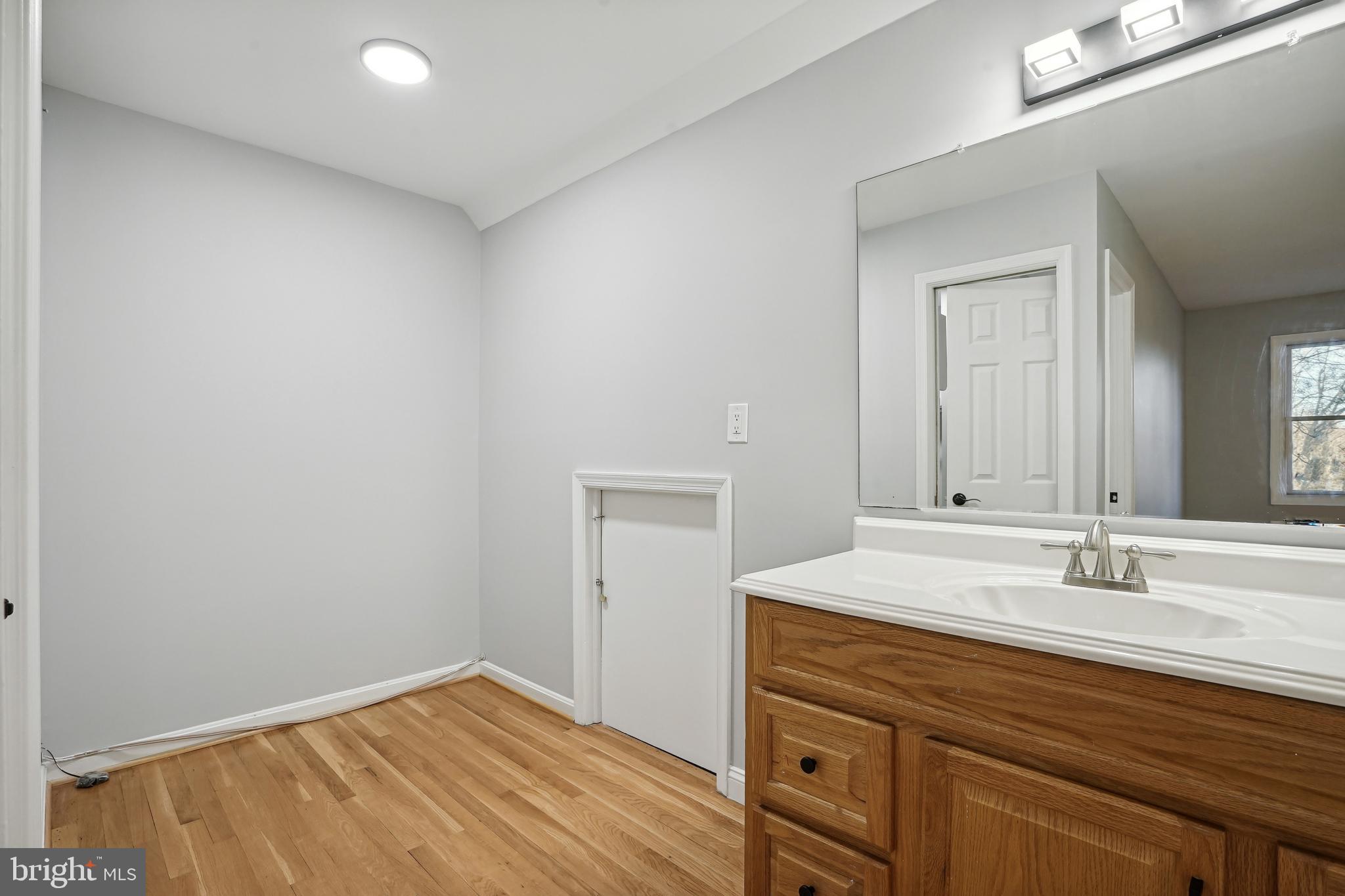 CHAPEL HILL - Residential