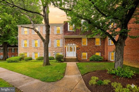 Condo For Sale - 726 Quince Orchard Boulevard #726-10<br/> GAITHERSBURG, MD 20878