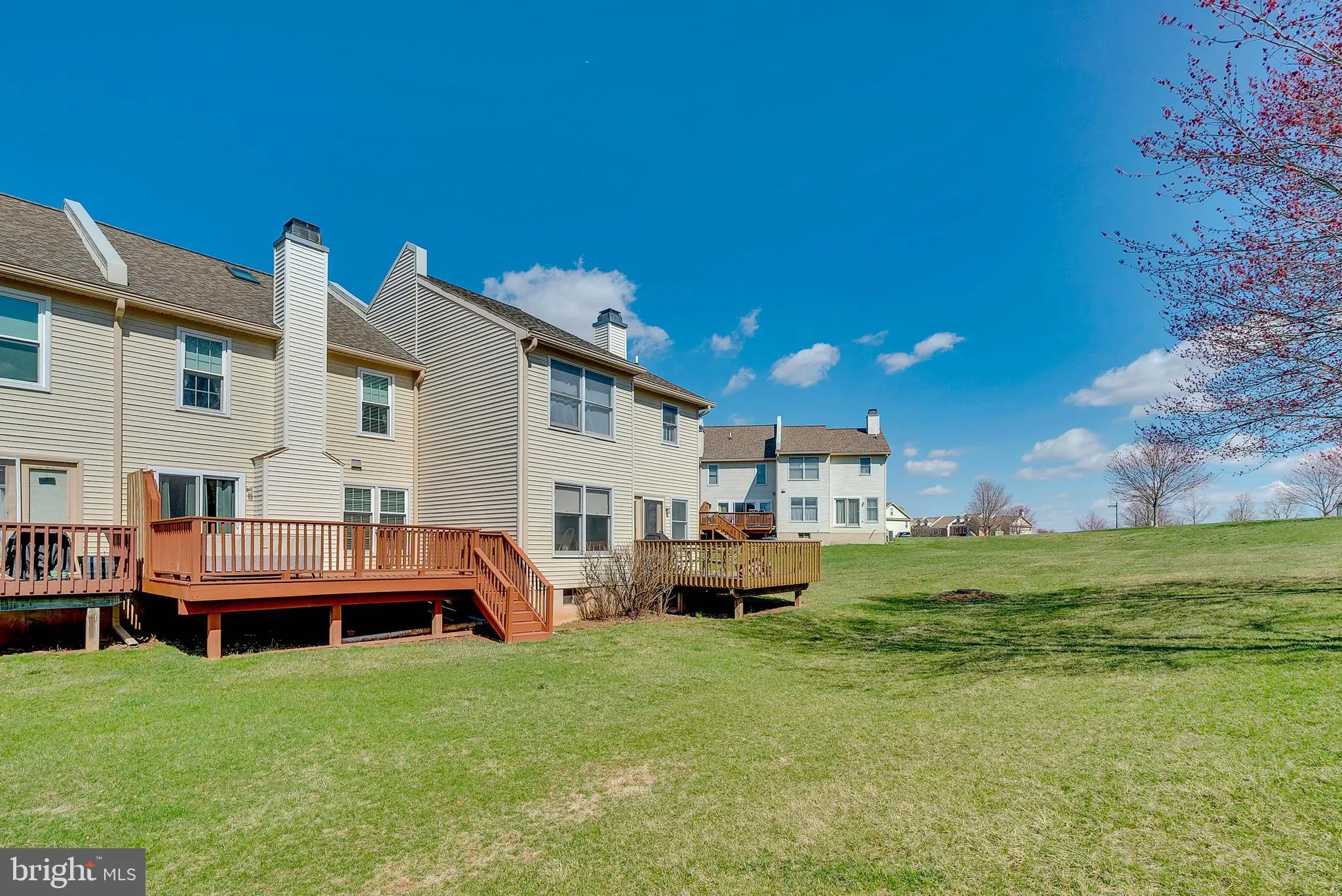 Harleysville, Pennsylvania 19438, United States, 3 Bedrooms Bedrooms, ,3 BathroomsBathrooms,Residential,Pending,98293