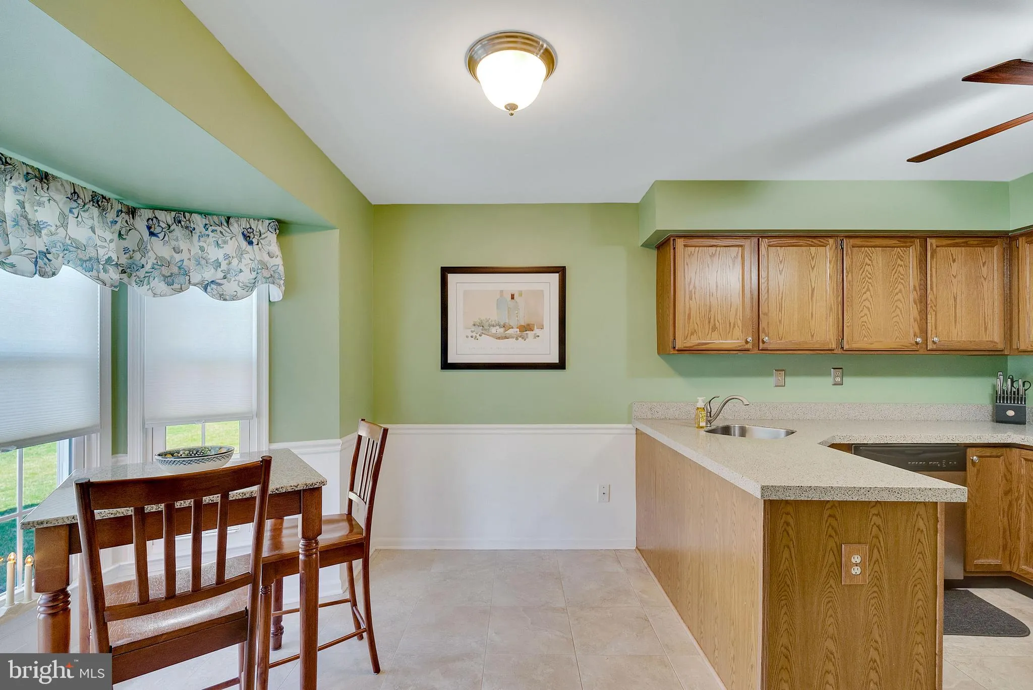 Harleysville, Pennsylvania 19438, United States, 3 Bedrooms Bedrooms, ,3 BathroomsBathrooms,Residential,Pending,98293