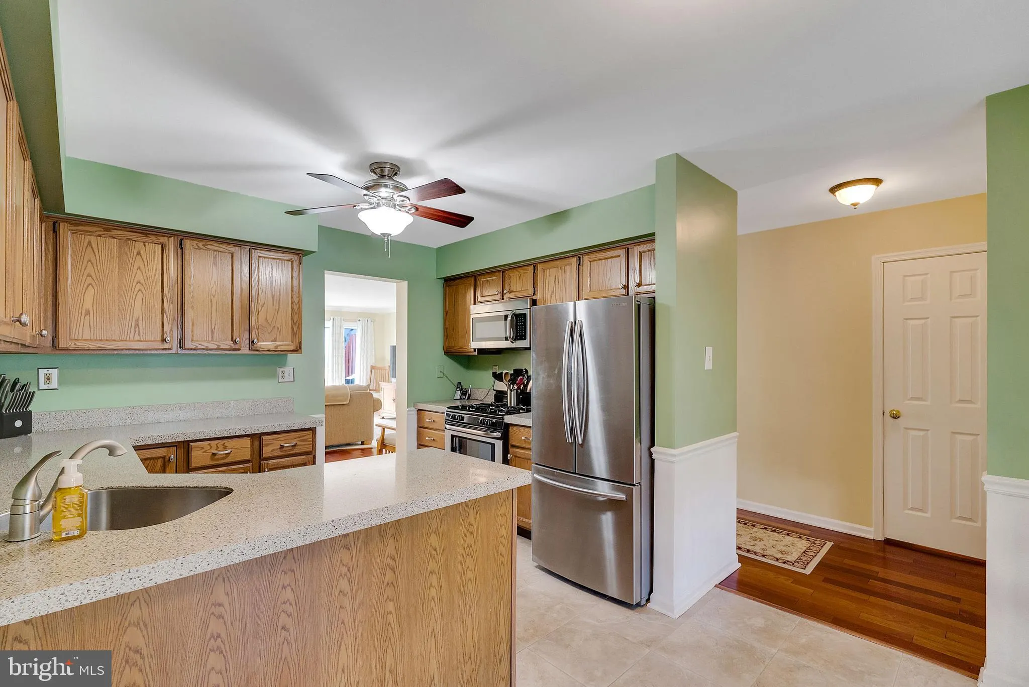 Harleysville, Pennsylvania 19438, United States, 3 Bedrooms Bedrooms, ,3 BathroomsBathrooms,Residential,Pending,98293