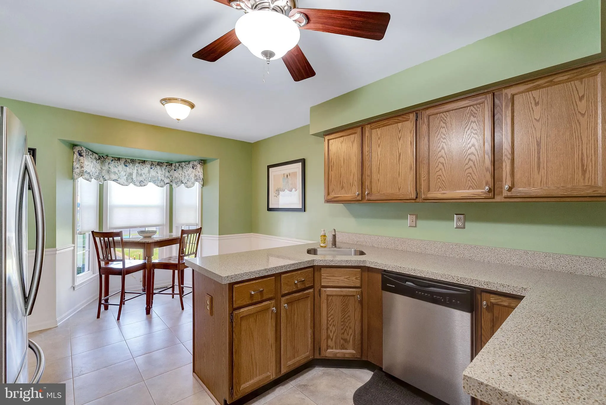 Harleysville, Pennsylvania 19438, United States, 3 Bedrooms Bedrooms, ,3 BathroomsBathrooms,Residential,Pending,98293