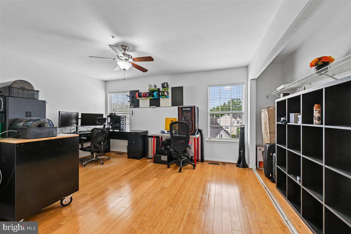 CEDAR GROVE AT CROFTON - Residential