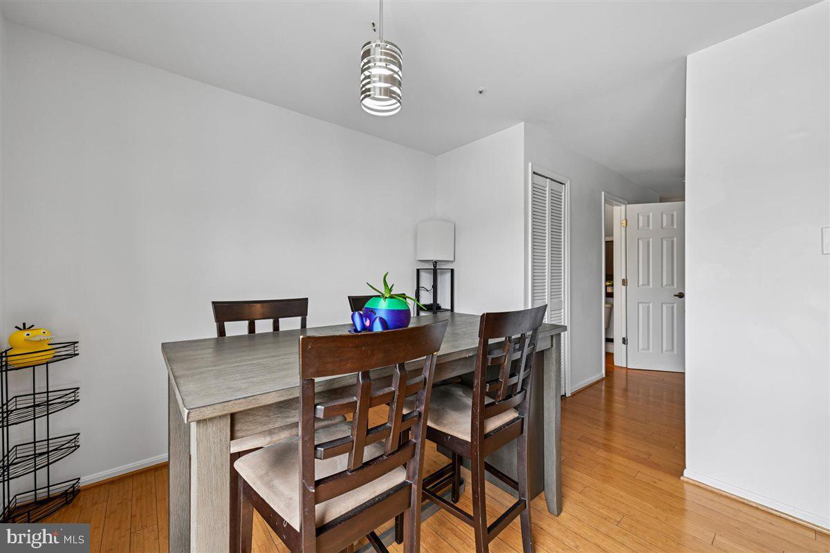CEDAR GROVE AT CROFTON - Residential