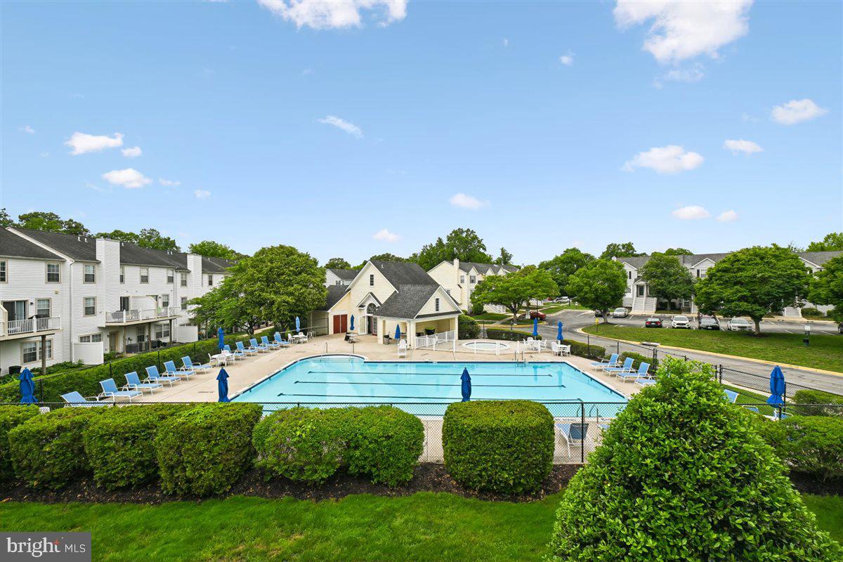 CEDAR GROVE AT CROFTON - Residential