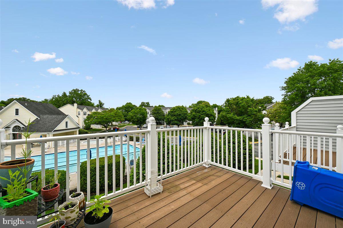 CEDAR GROVE AT CROFTON - Residential