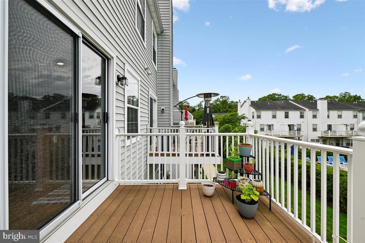 CEDAR GROVE AT CROFTON - Residential