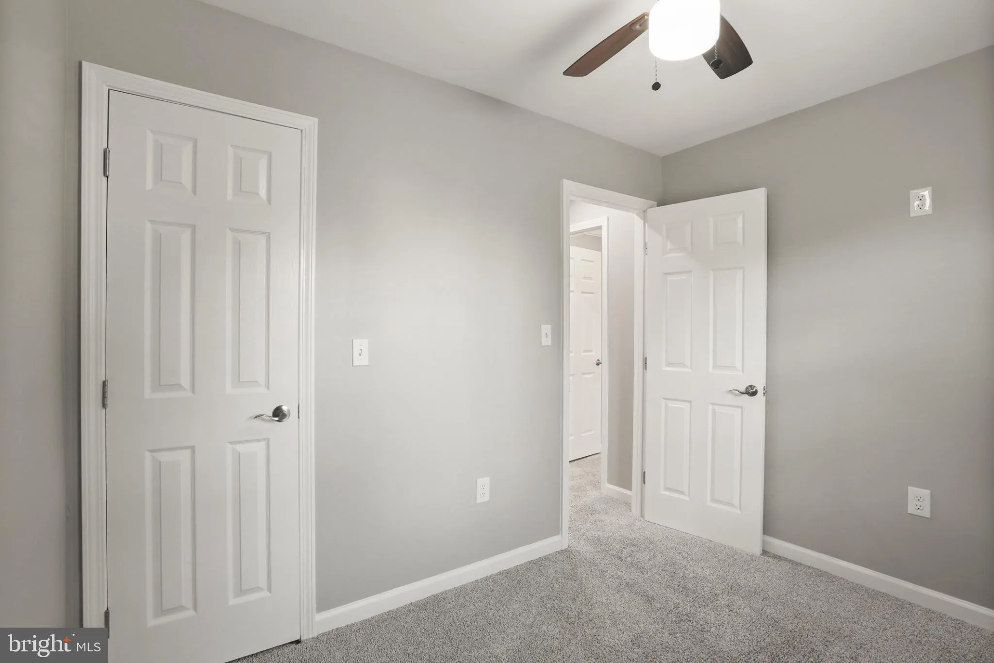 Haymarket, Virginia 20169, United States, 4 Bedrooms Bedrooms, ,4 BathroomsBathrooms,Residential,Pending,200906